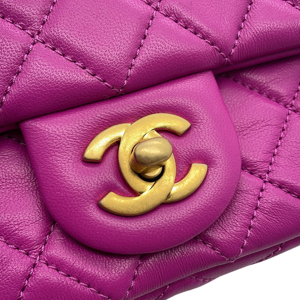 Chanel Purple Leather Handbag Shoulder Bag (Pre-Owned)