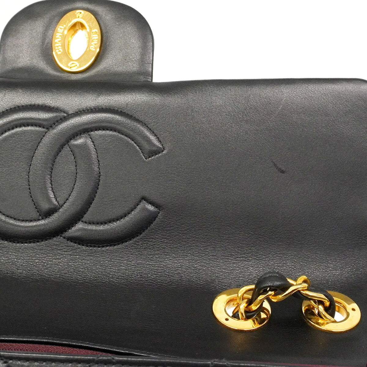 Chanel Black Leather Shoulder Bag (Pre-Owned)