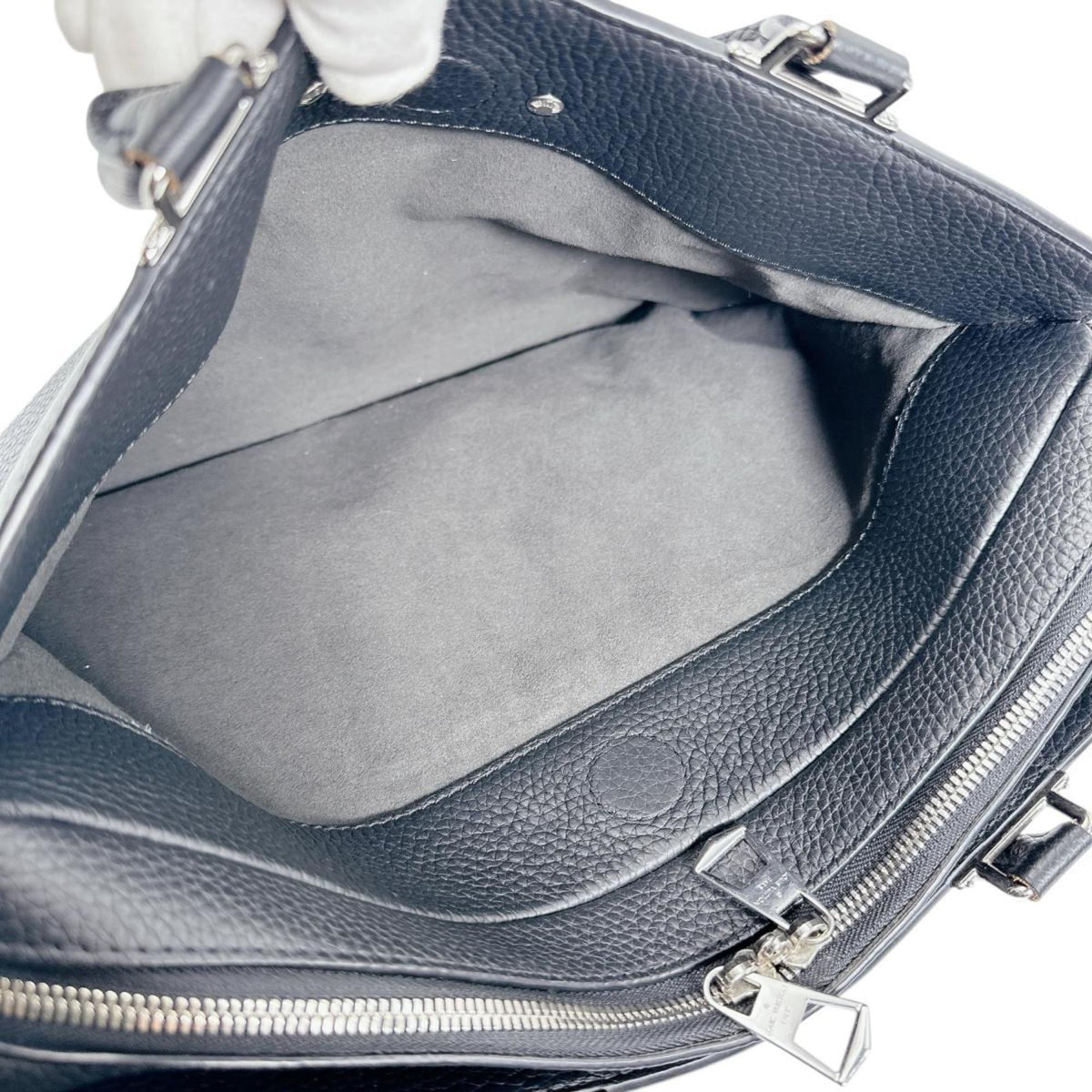 Louis Vuitton Black Noir Leather Briefcase Handbag (Pre-Owned)