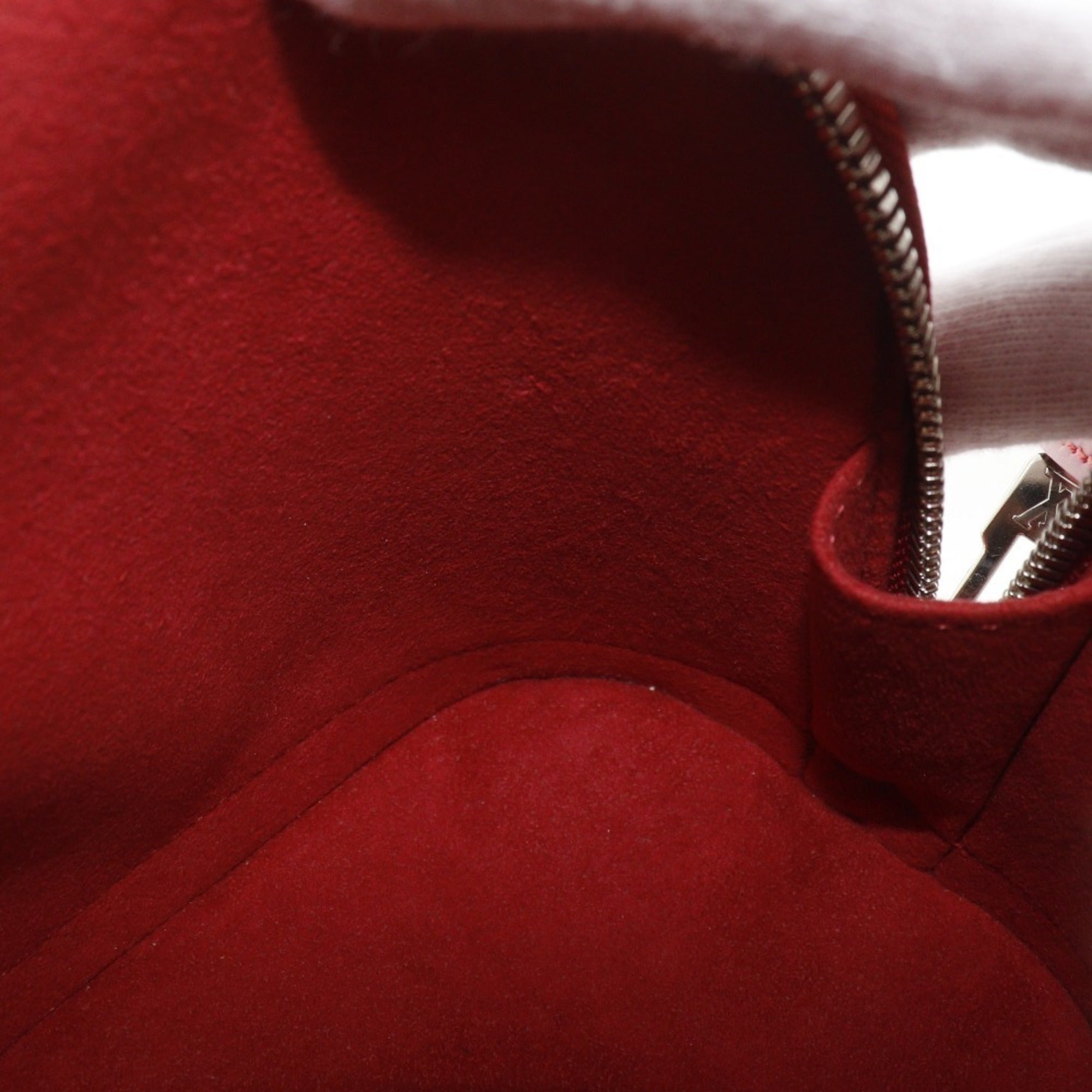 Louis Vuitton Red Color Epi Leather Handbag (Pre-Owned)