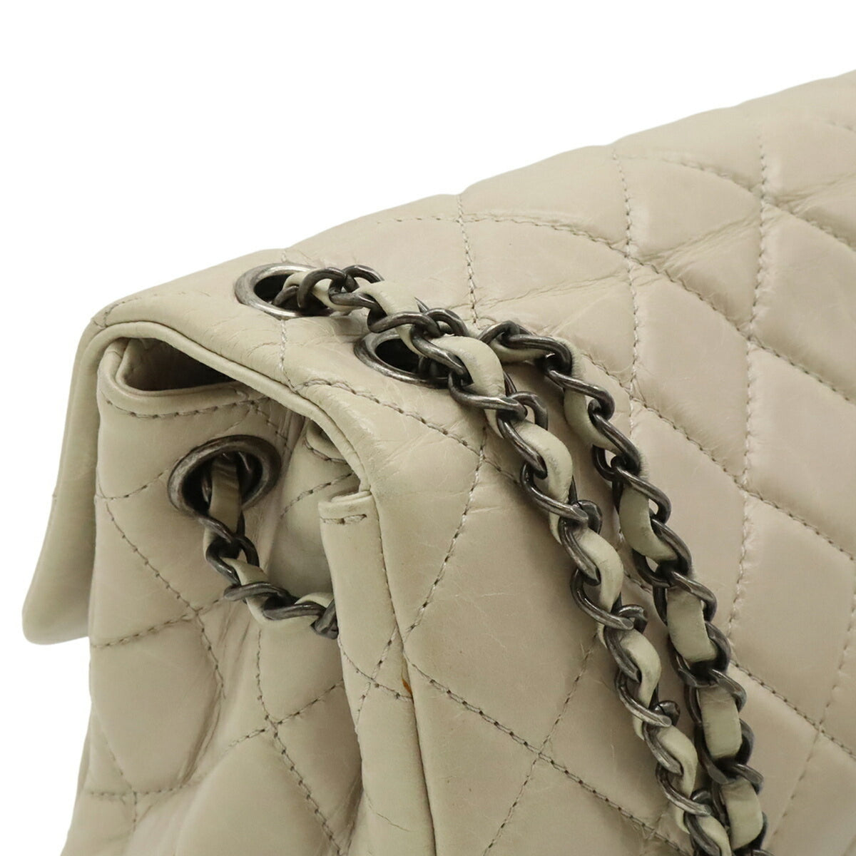 Chanel Matelasse Beige Sand Leather Shoulder Bag (Pre-Owned)