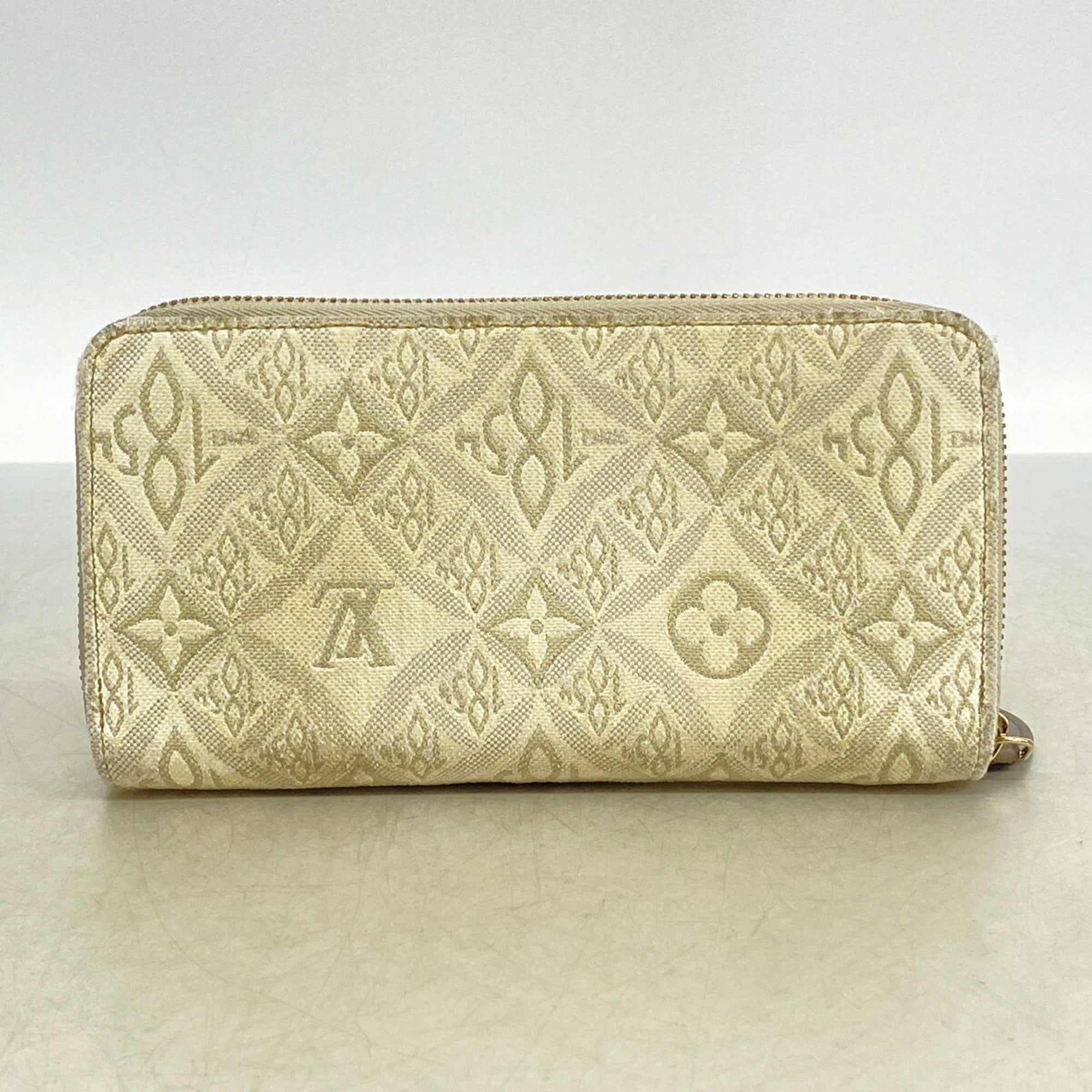 Louis Vuitton Gray White Long Wallet (Bi-Fold) (Pre-Owned)