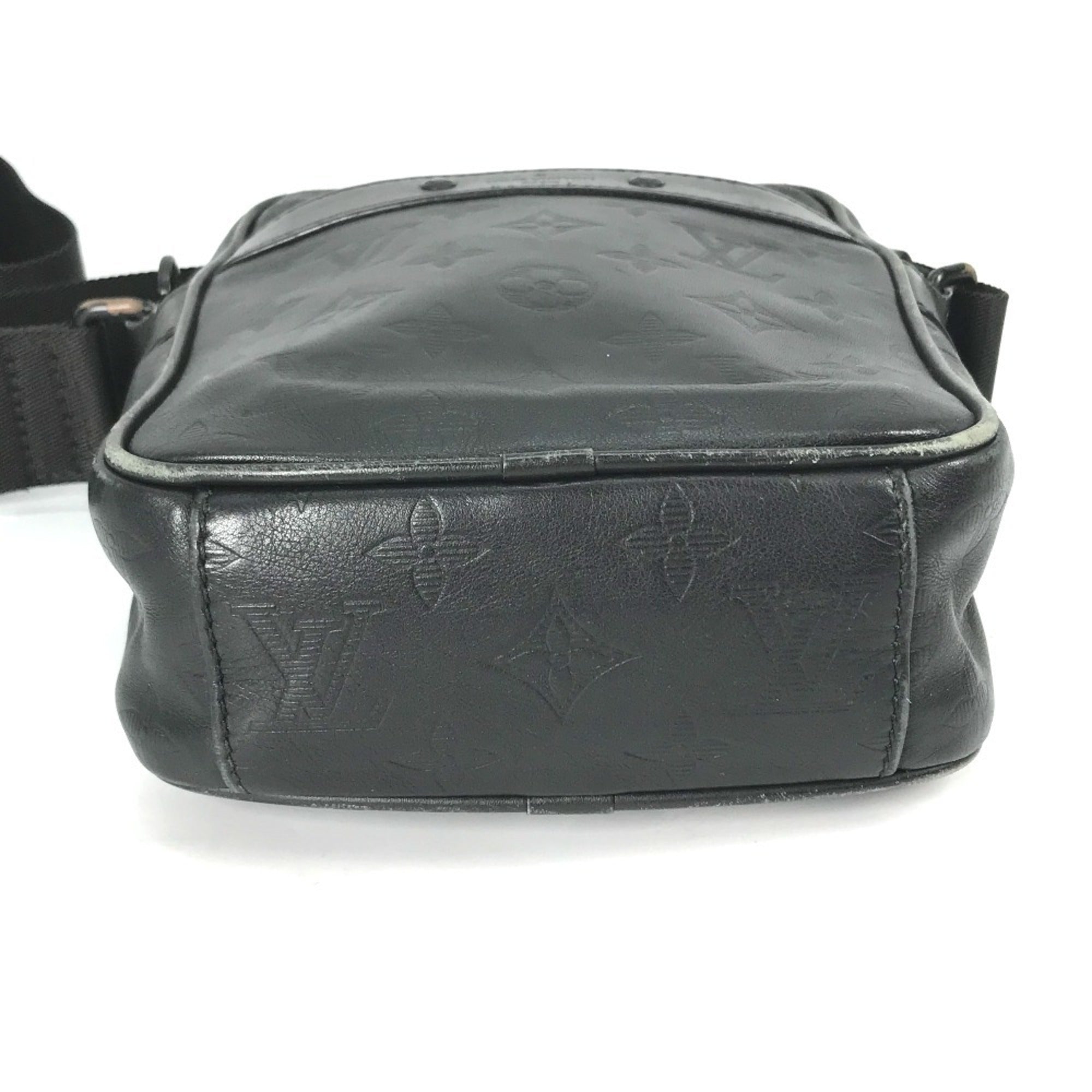 Louis Vuitton Monogram Shadow Black Galle Monogram Shadow Pochette Shoulder Bag (Pre-Owned)