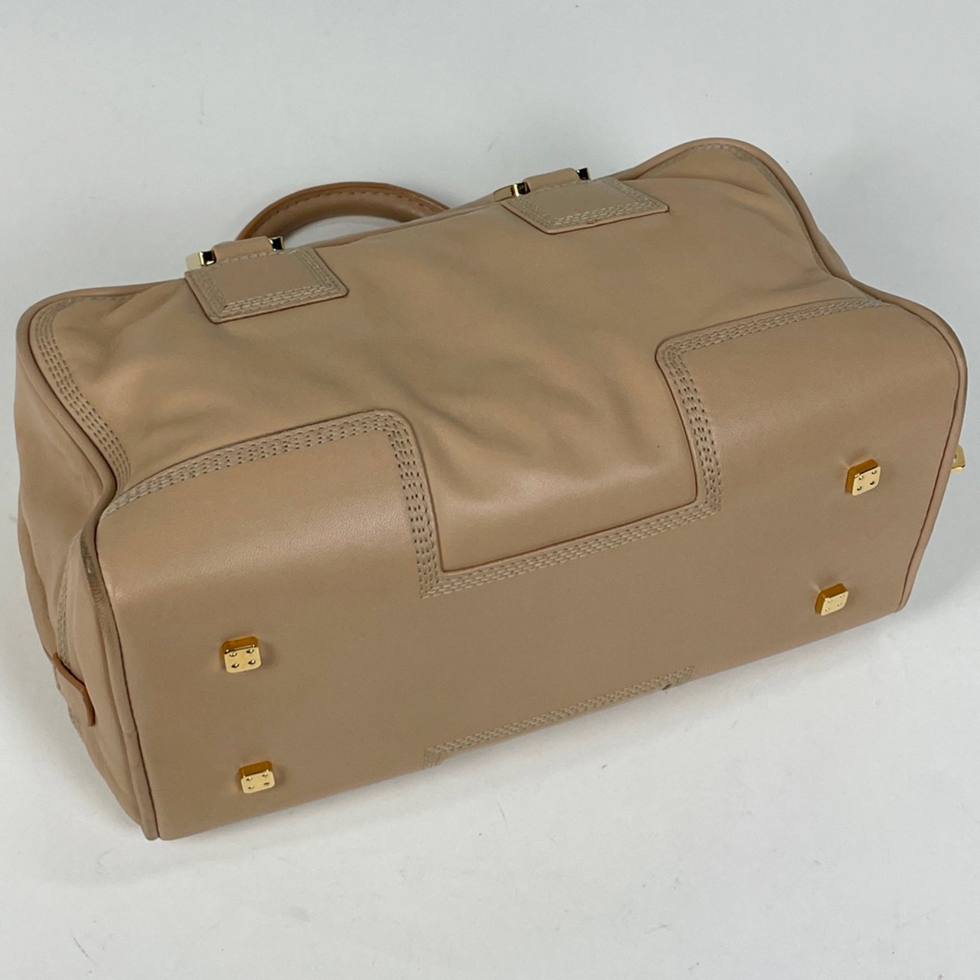 Loewe Beige Leather Handbag (Pre-Owned)