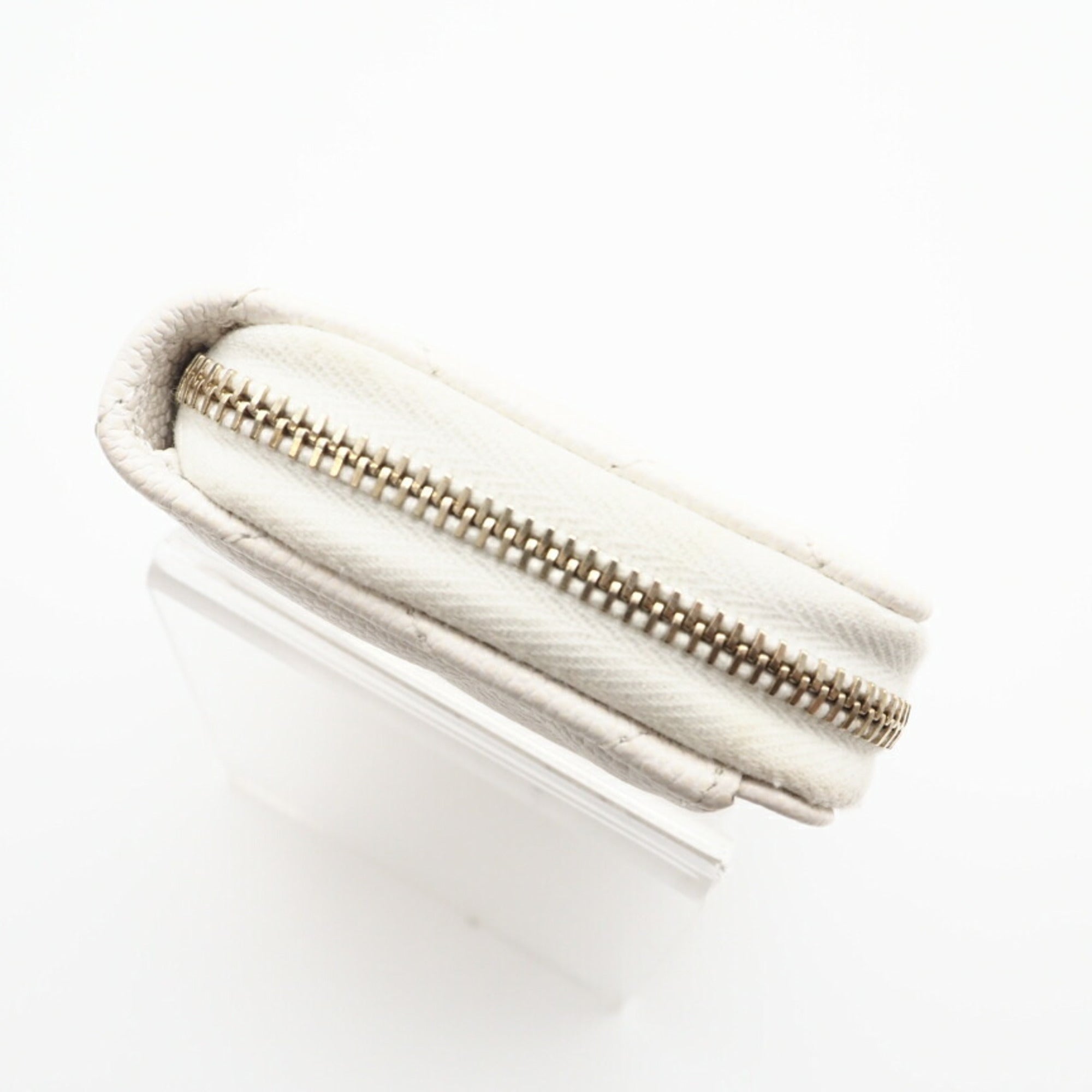 Chanel White Grained Calfskin Coin Purse/Coin Case (Pre-Owned)
