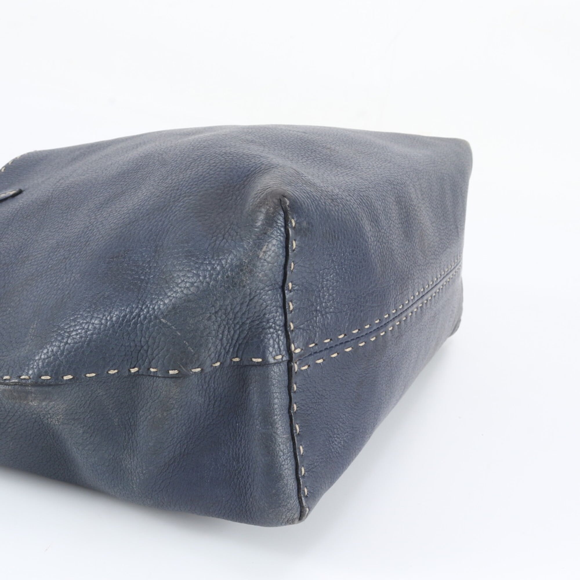 Fendi Navy Leather Shoulder Bag Tote Bag (Pre-Owned)