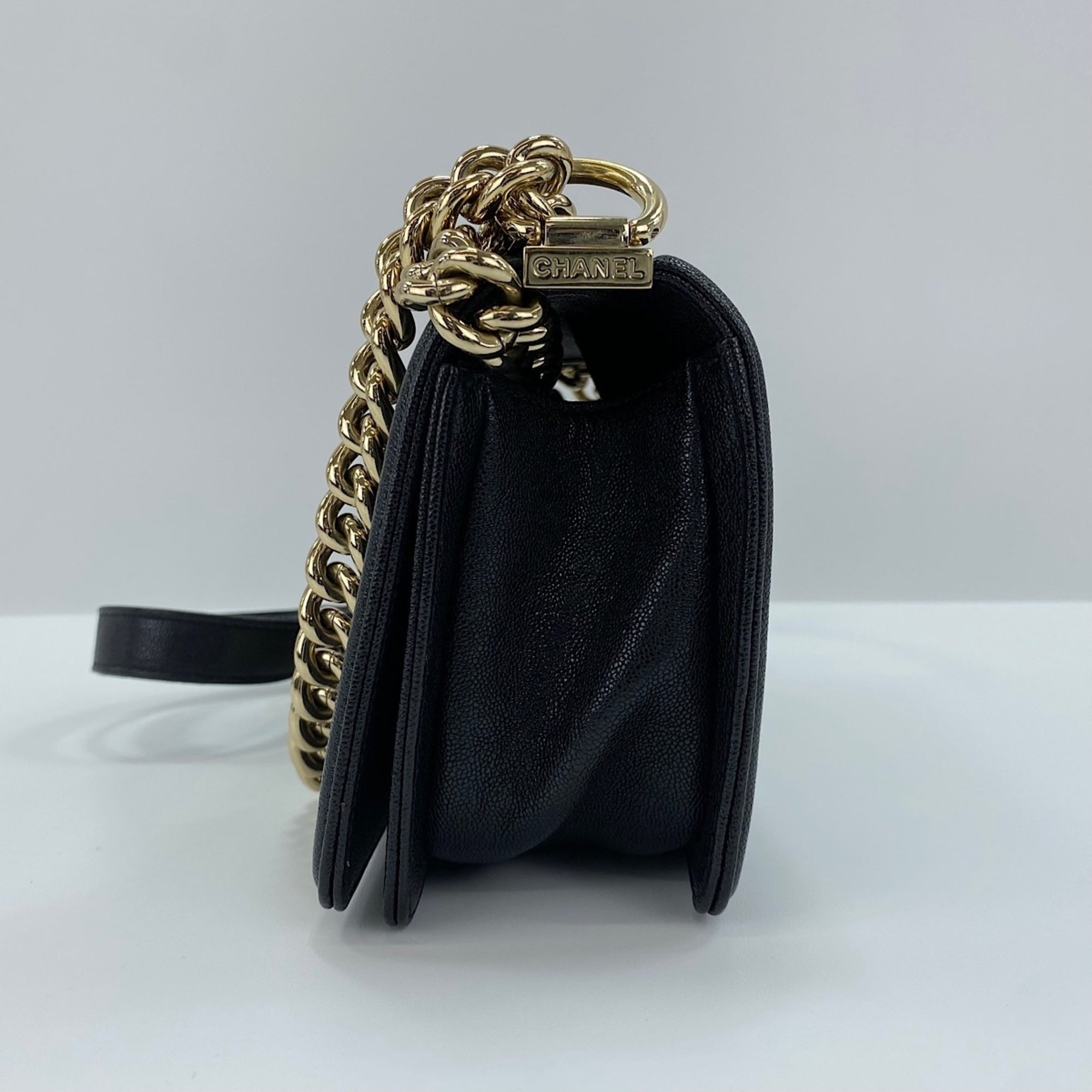 Chanel Boy Chanel Black Shoulder Bag (Pre-Owned)