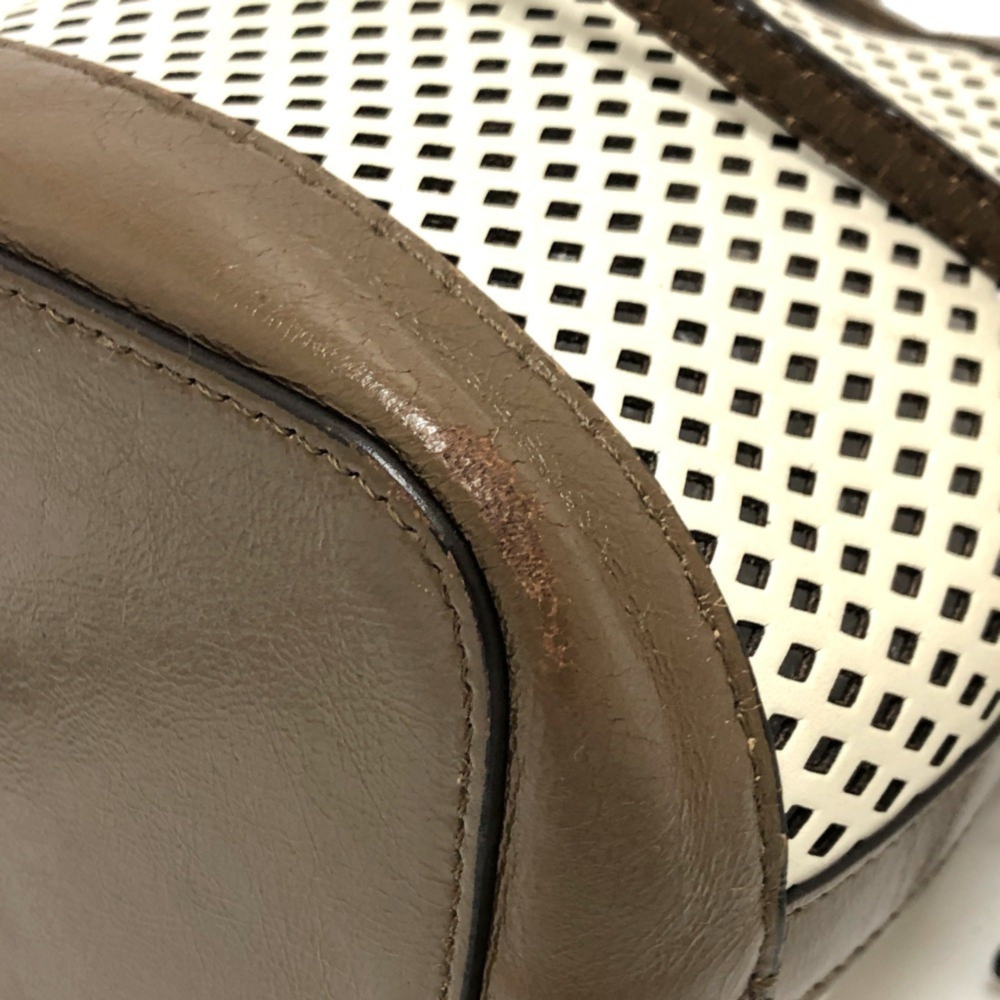 Fendi Brown White Leather Shoulder Bag (Pre-Owned)