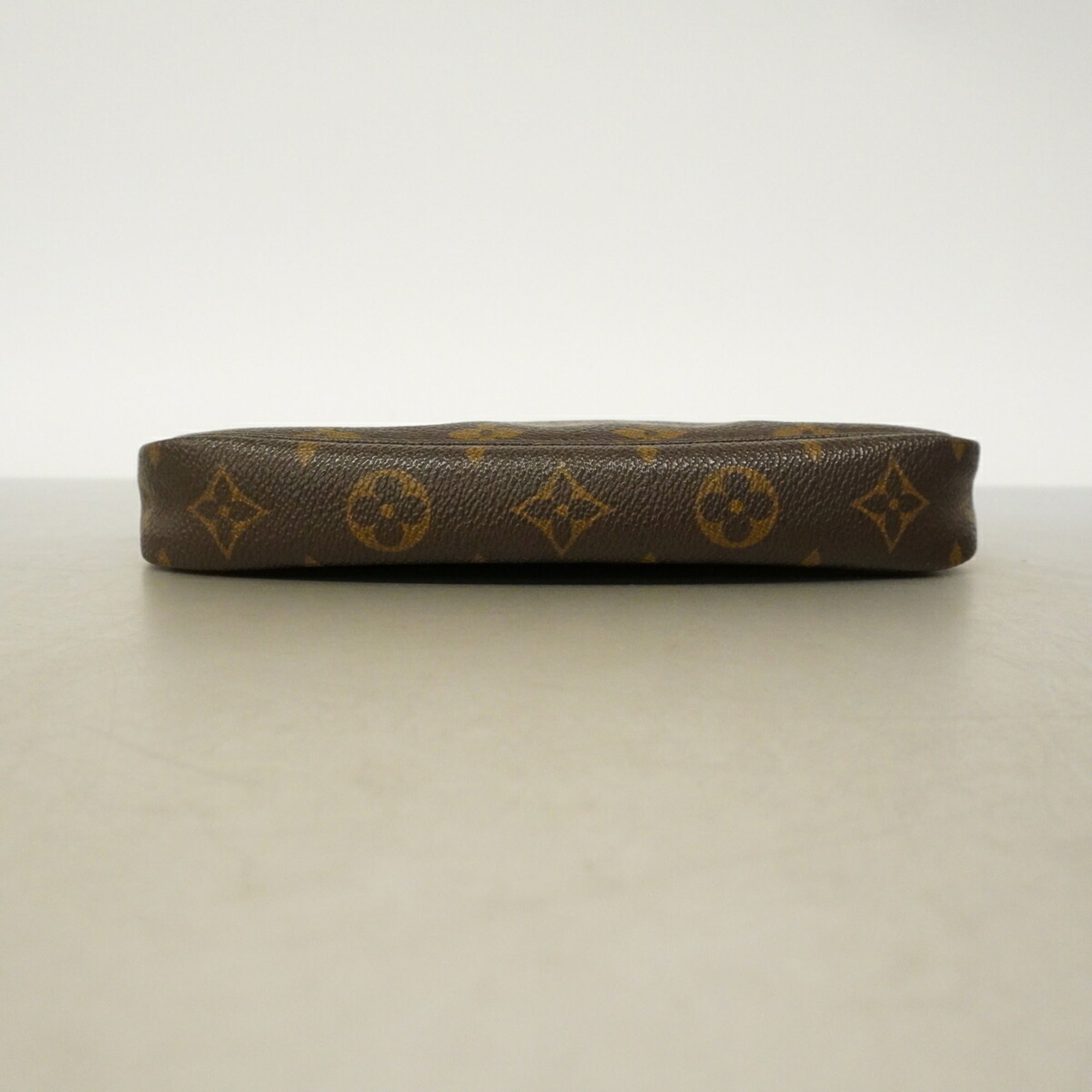 Louis Vuitton Brown Pouch (Pre-Owned)