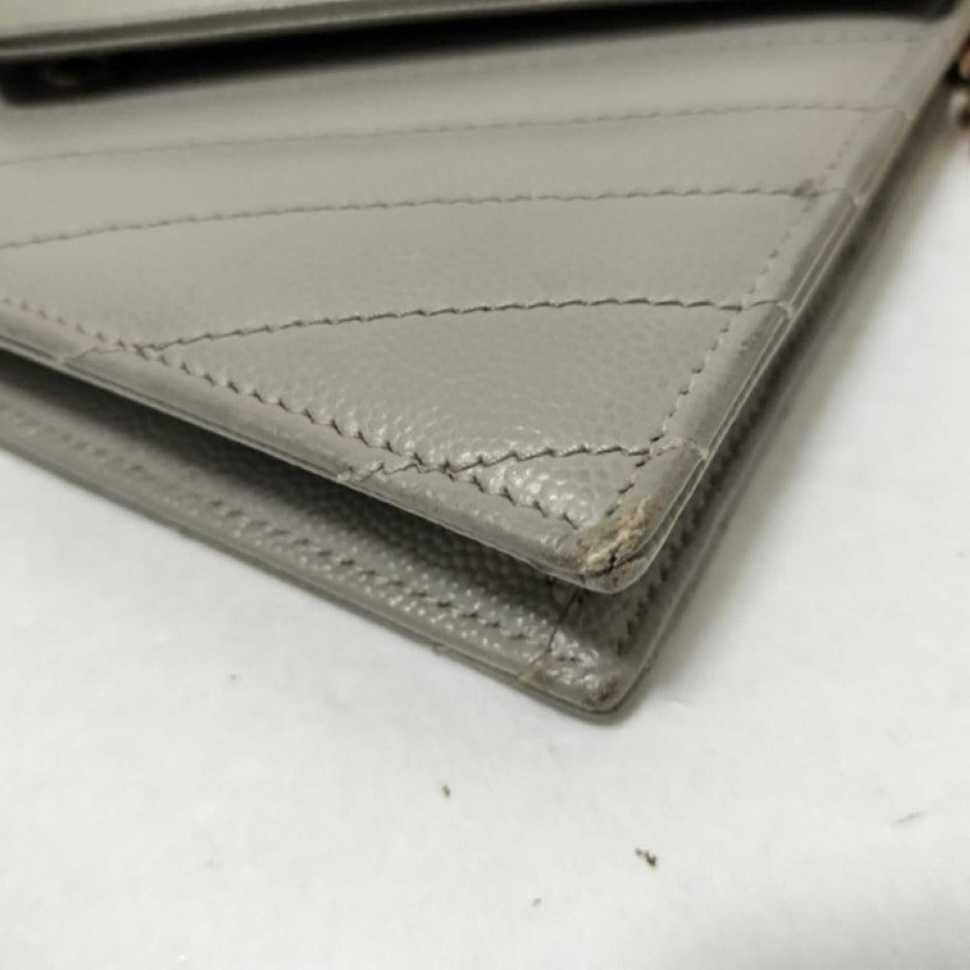 Yves Saint Laurent Gray Leather Chain/Shoulder Wallet (Pre-Owned)