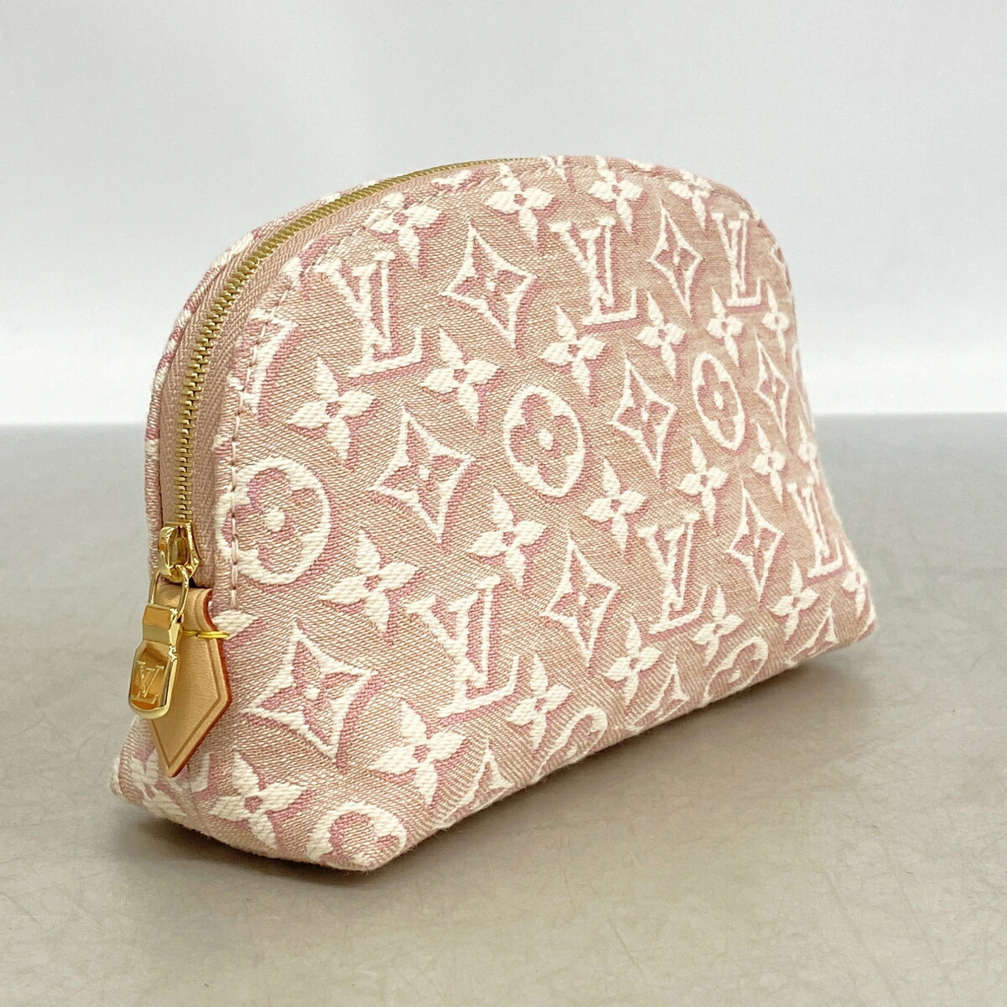 Louis Vuitton Pink Pouch (Pre-Owned)