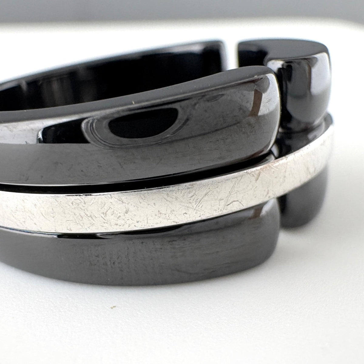 Chanel Ceramic Band Ring (Pre-Owned)