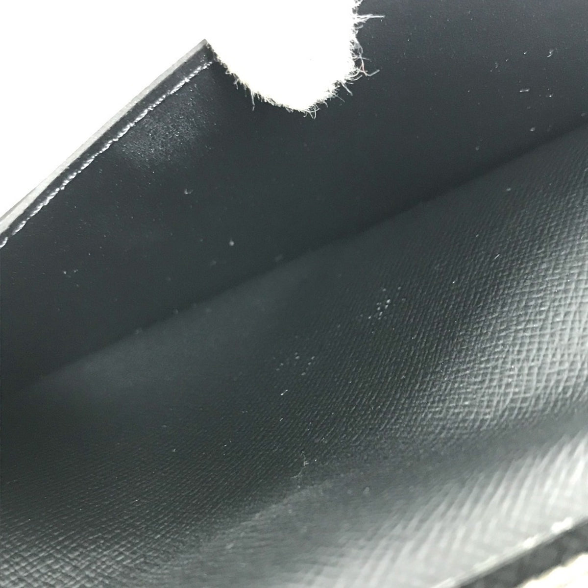 Louis Vuitton Taiga Ardoise Black Taiga Leather Long Wallet (Bi-Fold) (Pre-Owned)