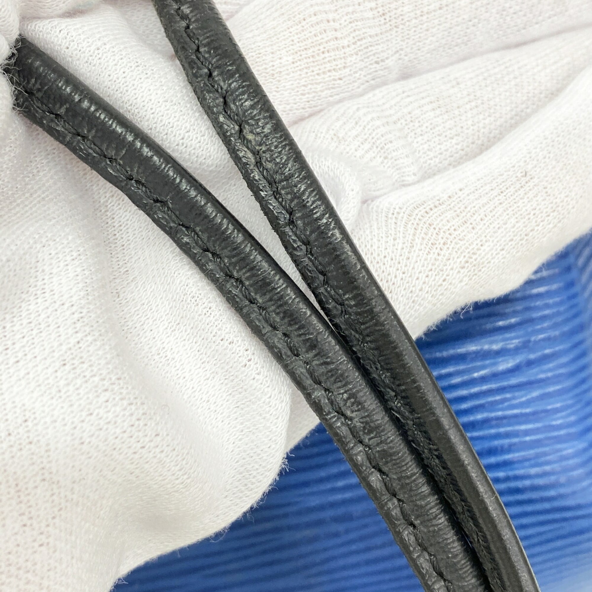 Louis Vuitton Noir Toledo Blue Shoulder Bag (Pre-Owned)