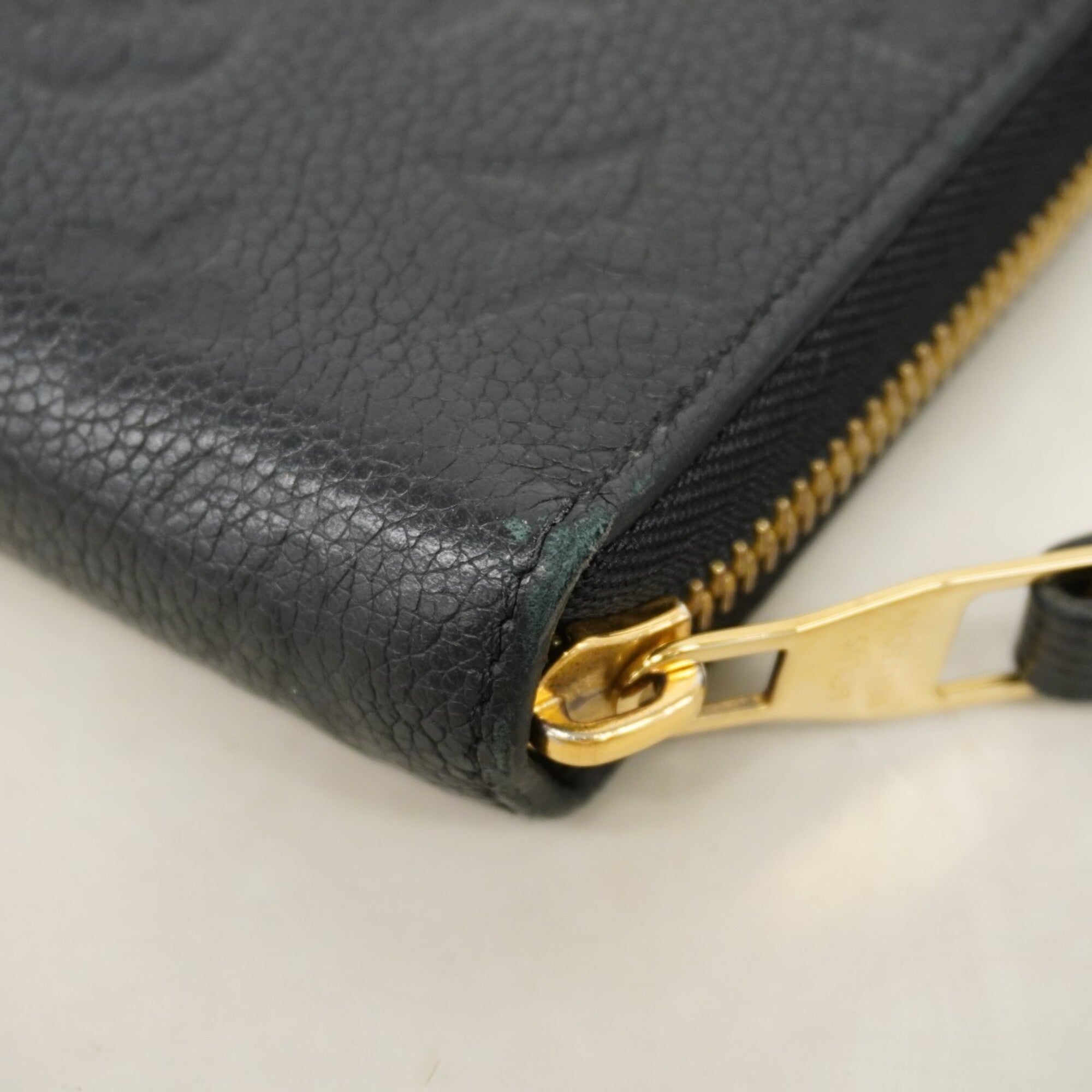 Louis Vuitton Noir Long Wallet (Bi-Fold) (Pre-Owned)