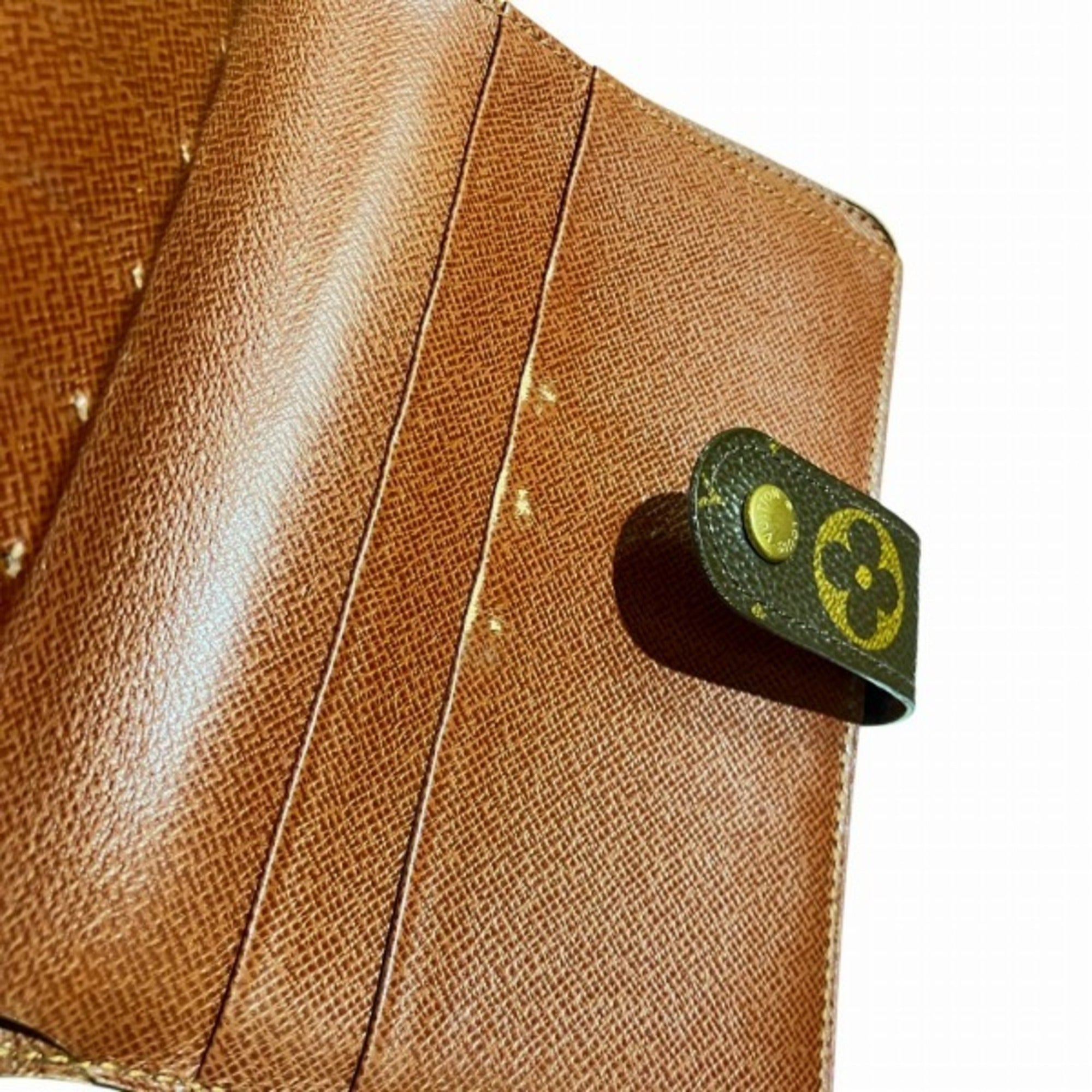 Louis Vuitton Brown Wallet (Bi-Fold) (Pre-Owned)