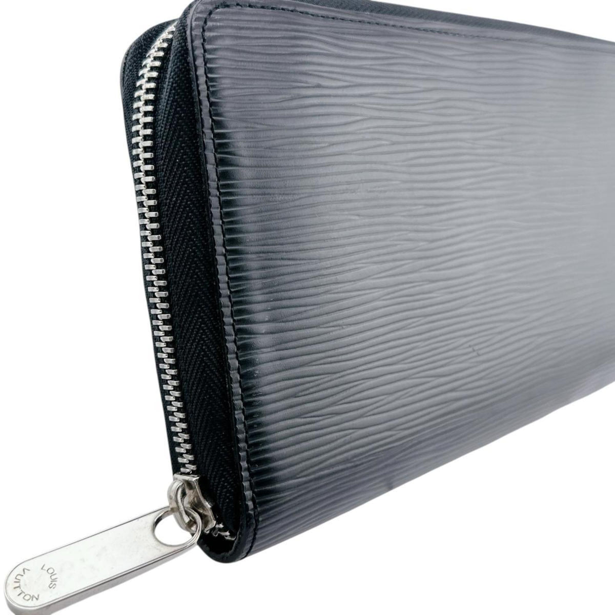 Louis Vuitton Noir Epi Leather Long Wallet (Bi-Fold) (Pre-Owned)
