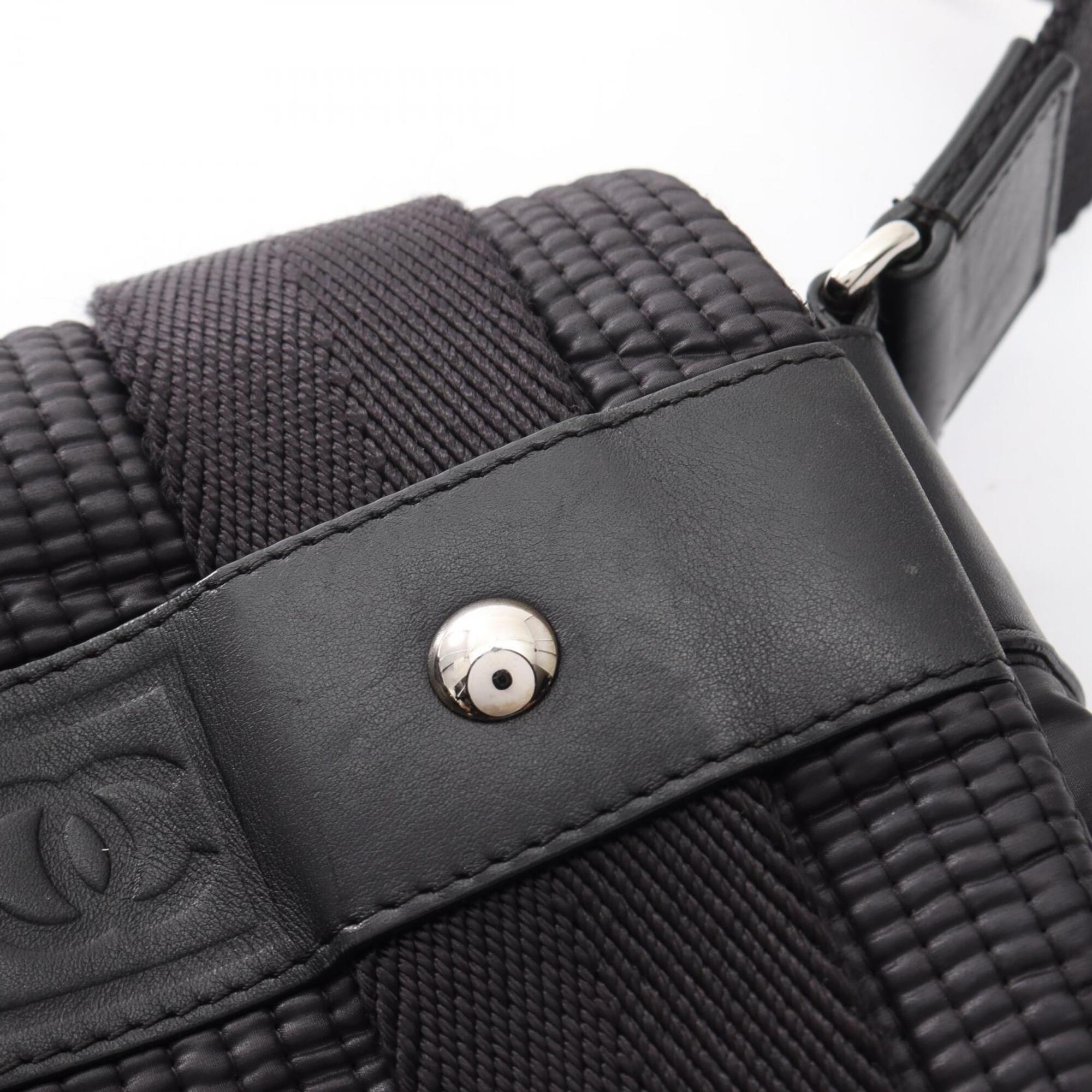 Chanel Black Nylon Leather Handbag Shoulder Bag (Pre-Owned)