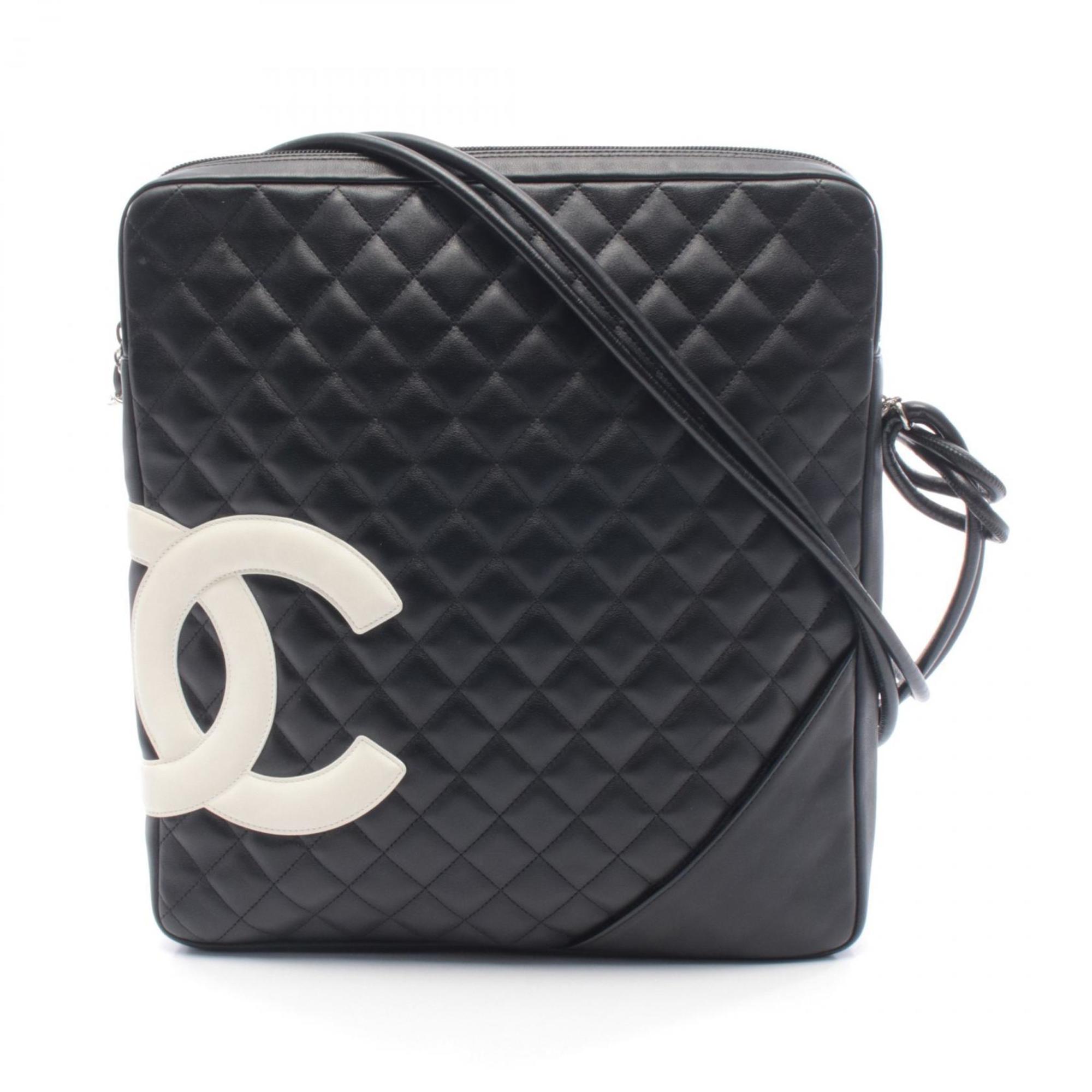 Chanel Black White Leather Handbag Shoulder Bag (Pre-Owned)