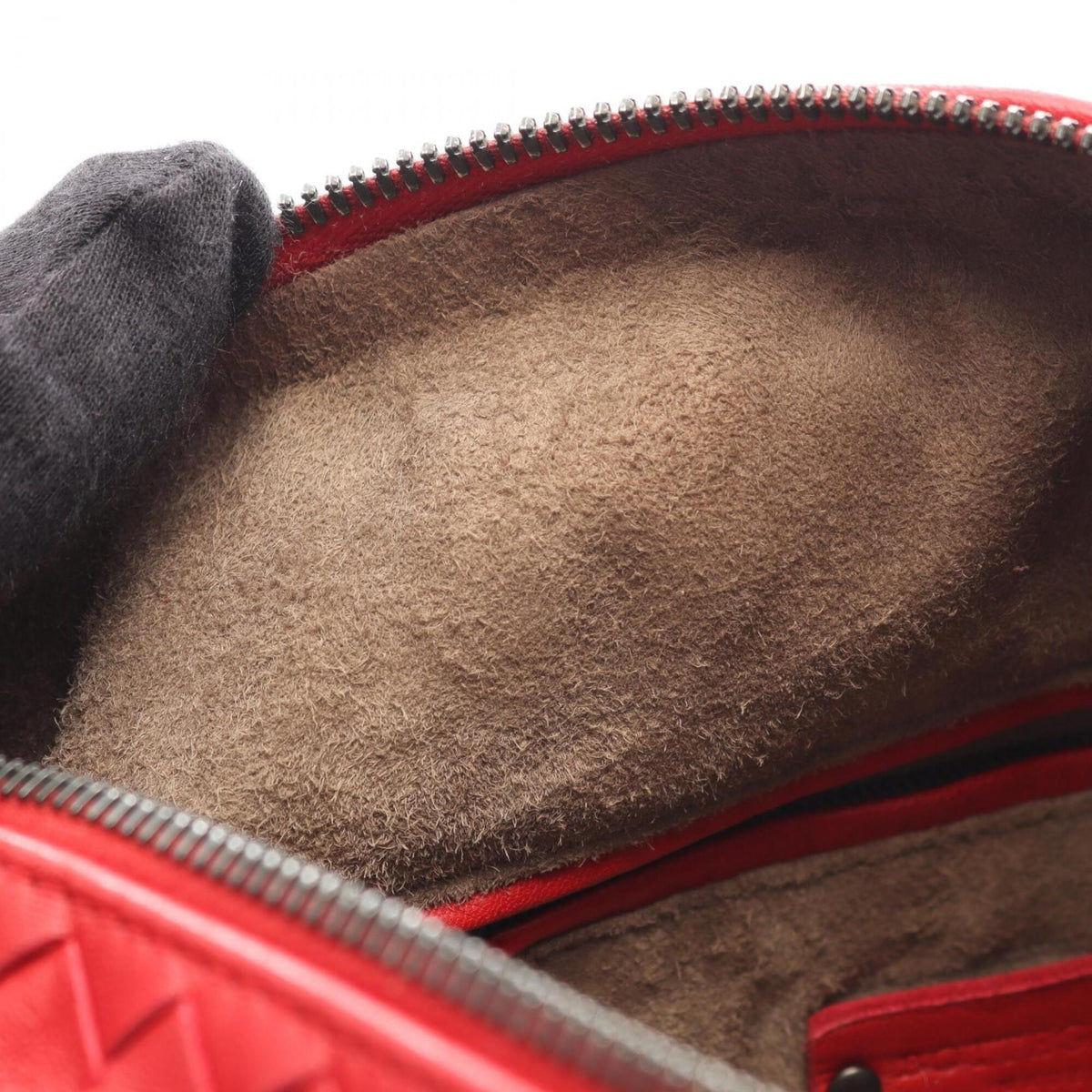 Bottega Veneta Red Color Leather Handbag (Pre-Owned)
