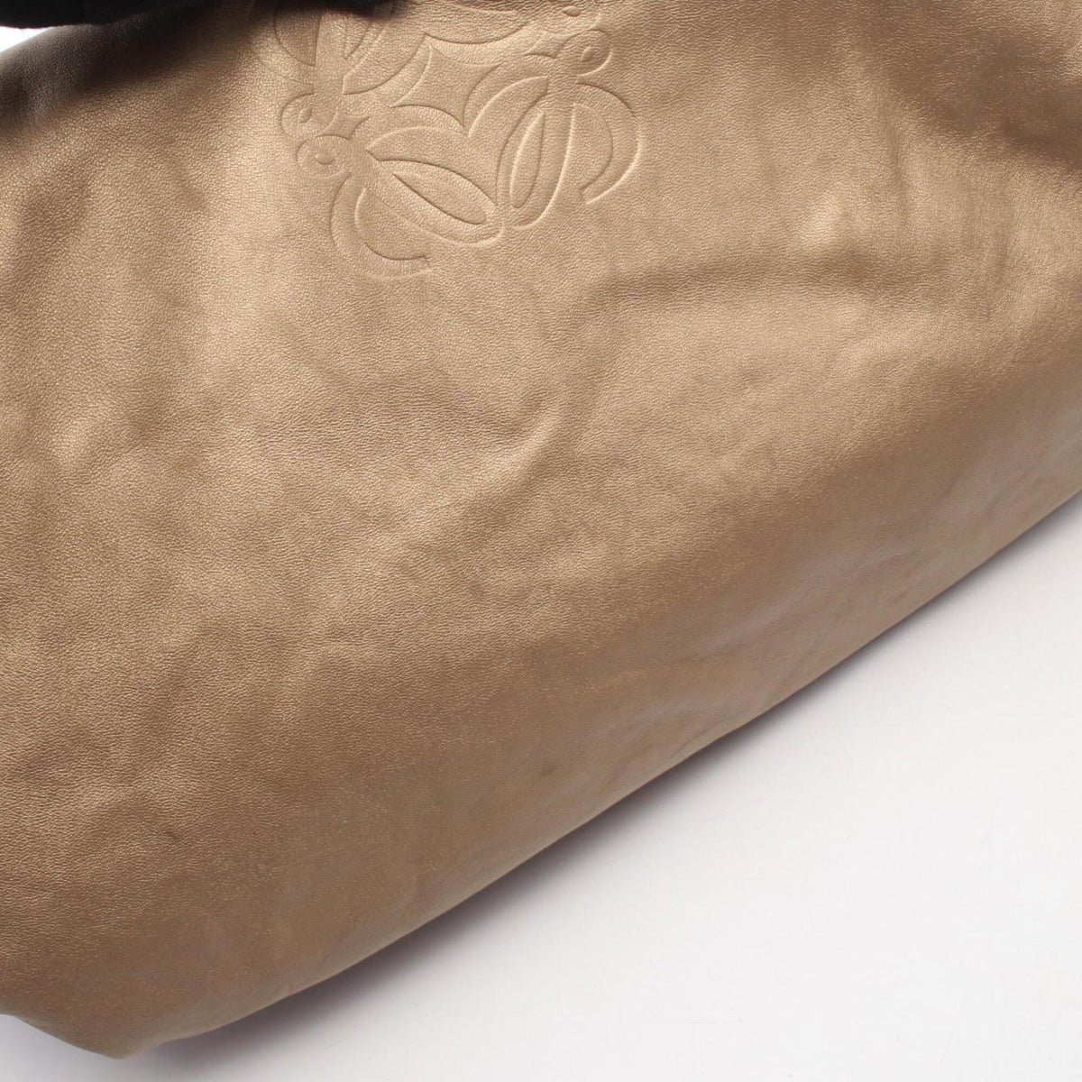 Loewe Gold Leather Handbag (Pre-Owned)