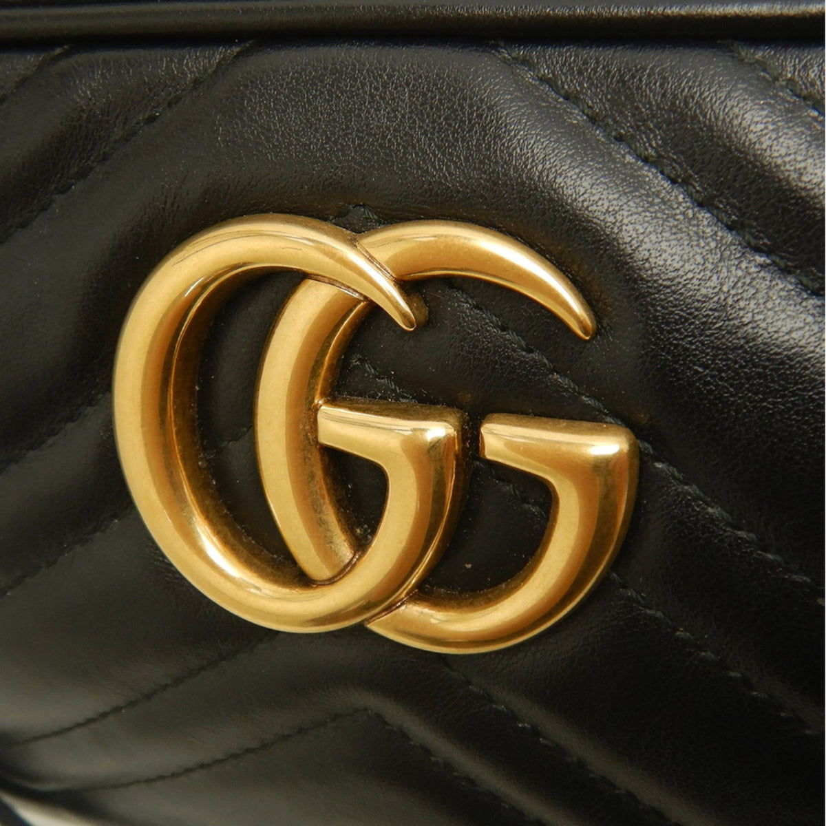 Gucci Black Leather Shoulder Bag (Pre-Owned)