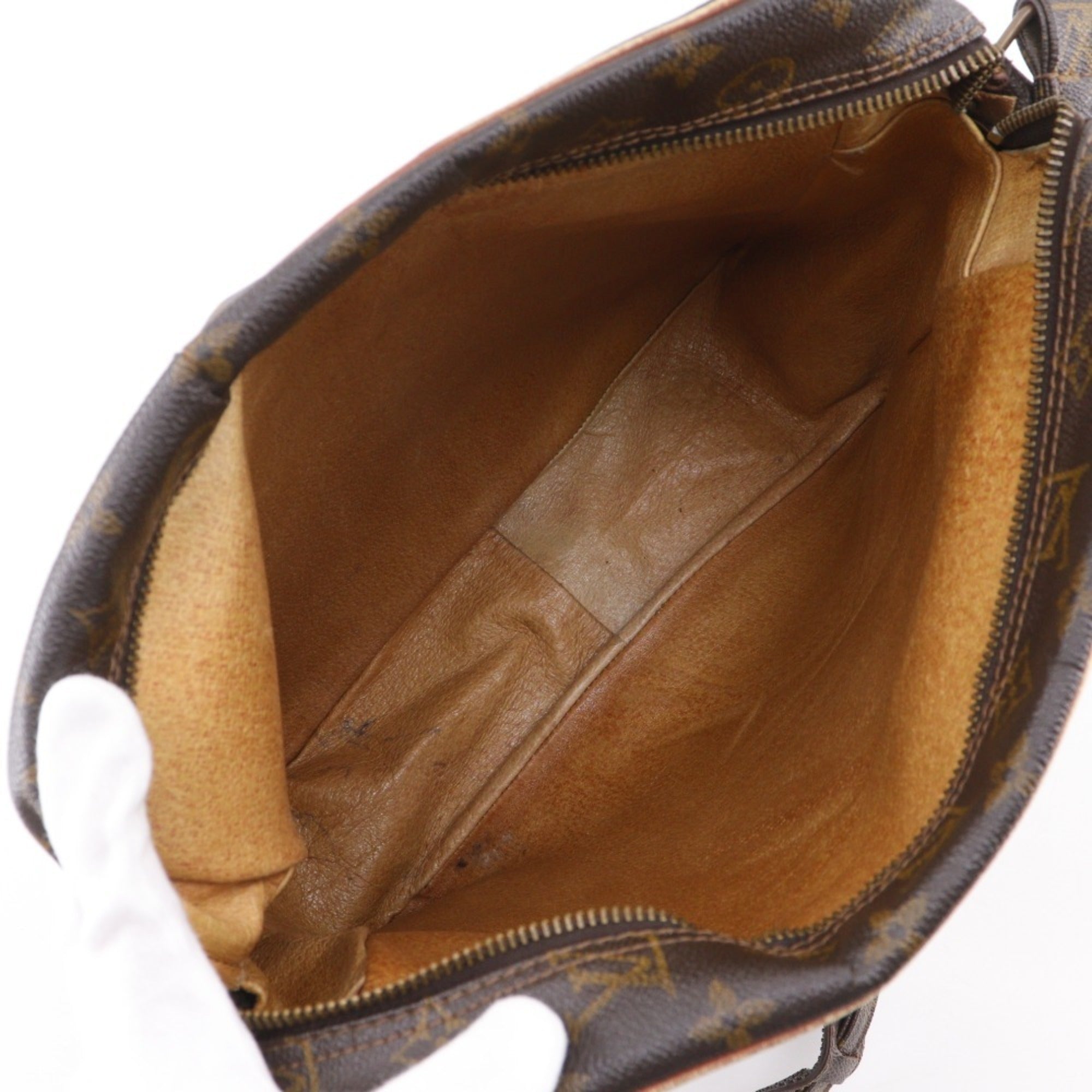 Louis Vuitton Brown Monogram Canvas Shoulder Bag (Pre-Owned)