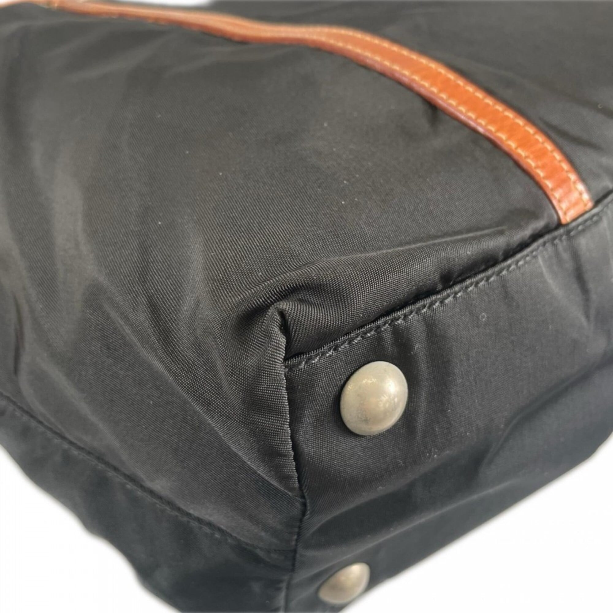 Prada Black Nylon Handbag (Pre-Owned)