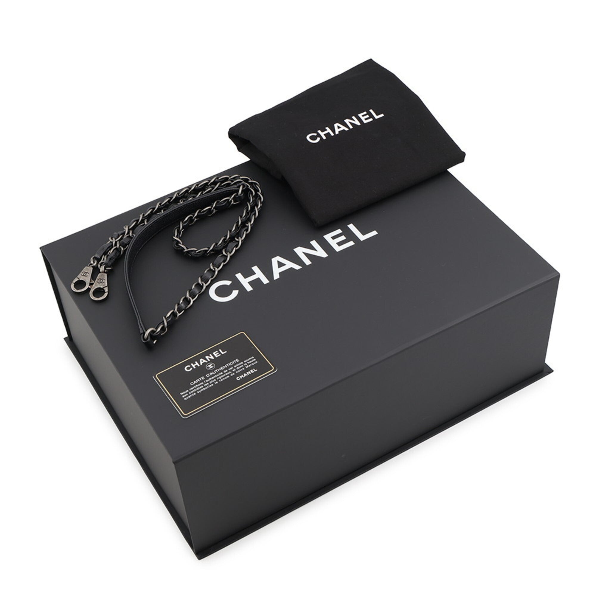 Chanel Black Grained Calfskin Handbag (Pre-Owned)