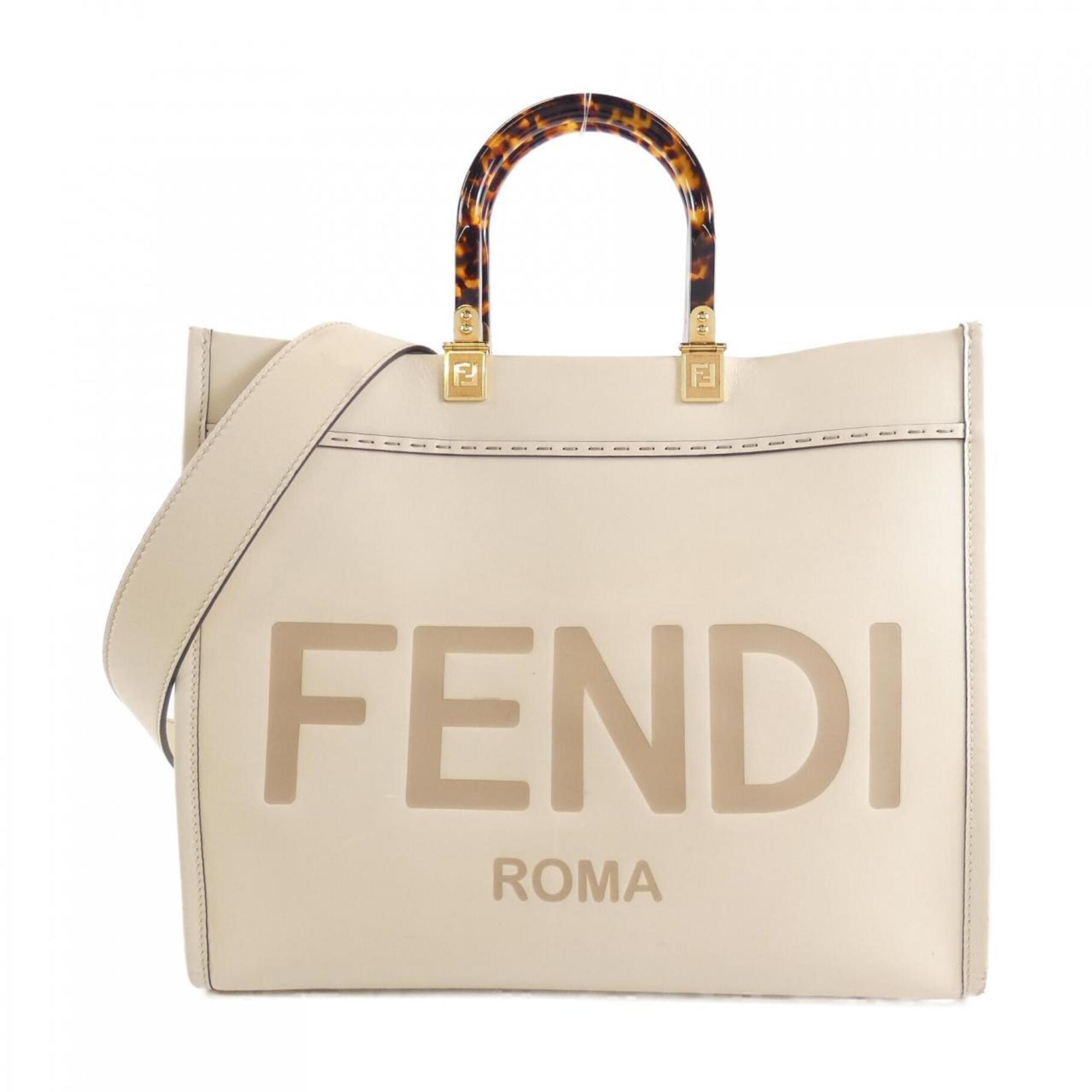 Fendi Beige Leather Handbag (Pre-Owned)