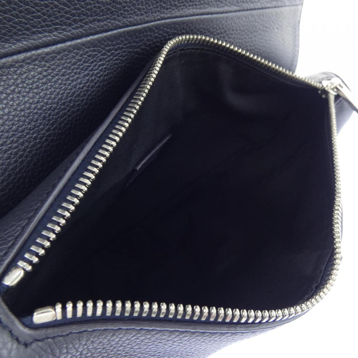 Christian Dior Navy Leather Handbag (Pre-Owned)