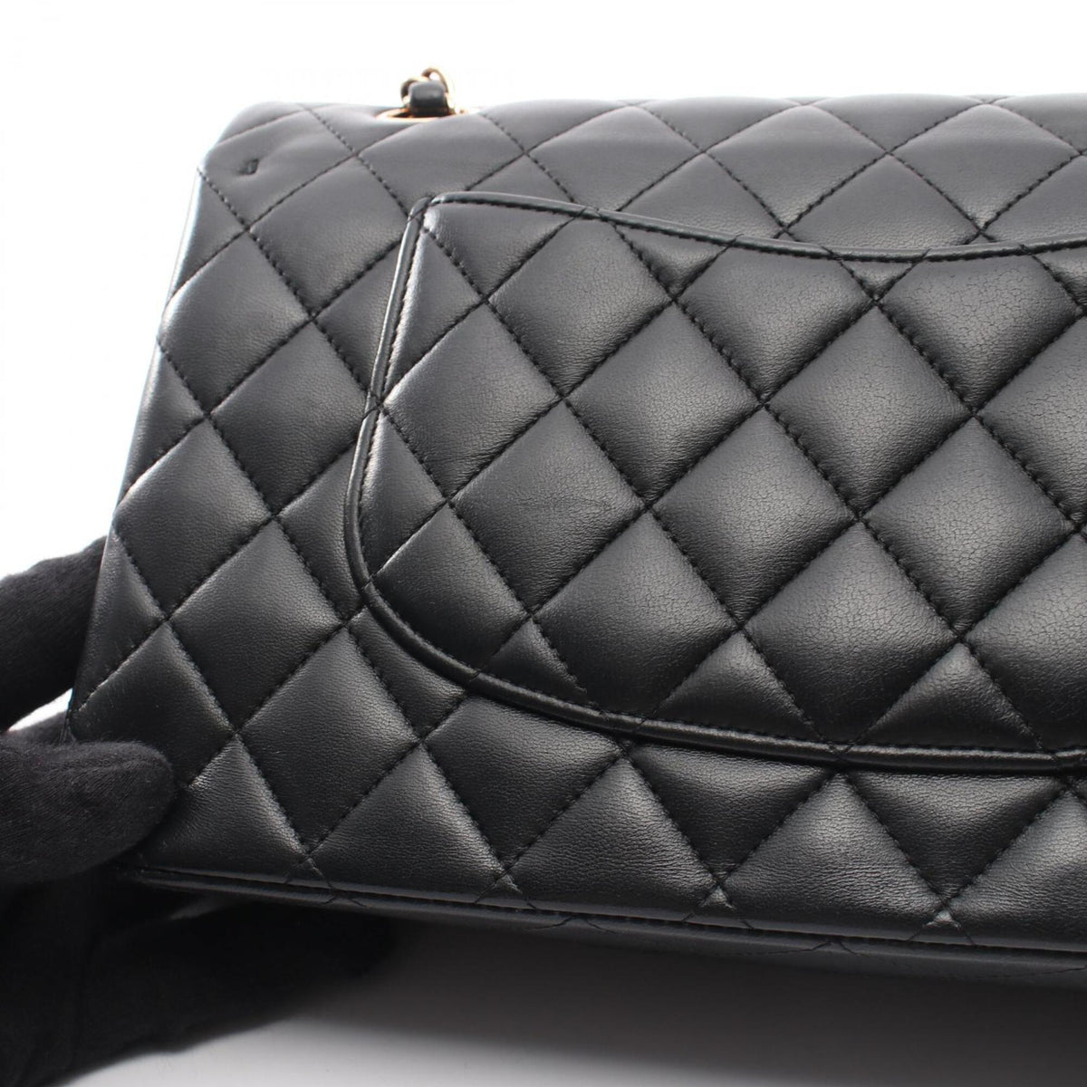Chanel Black Leather Handbag Shoulder Bag (Pre-Owned)