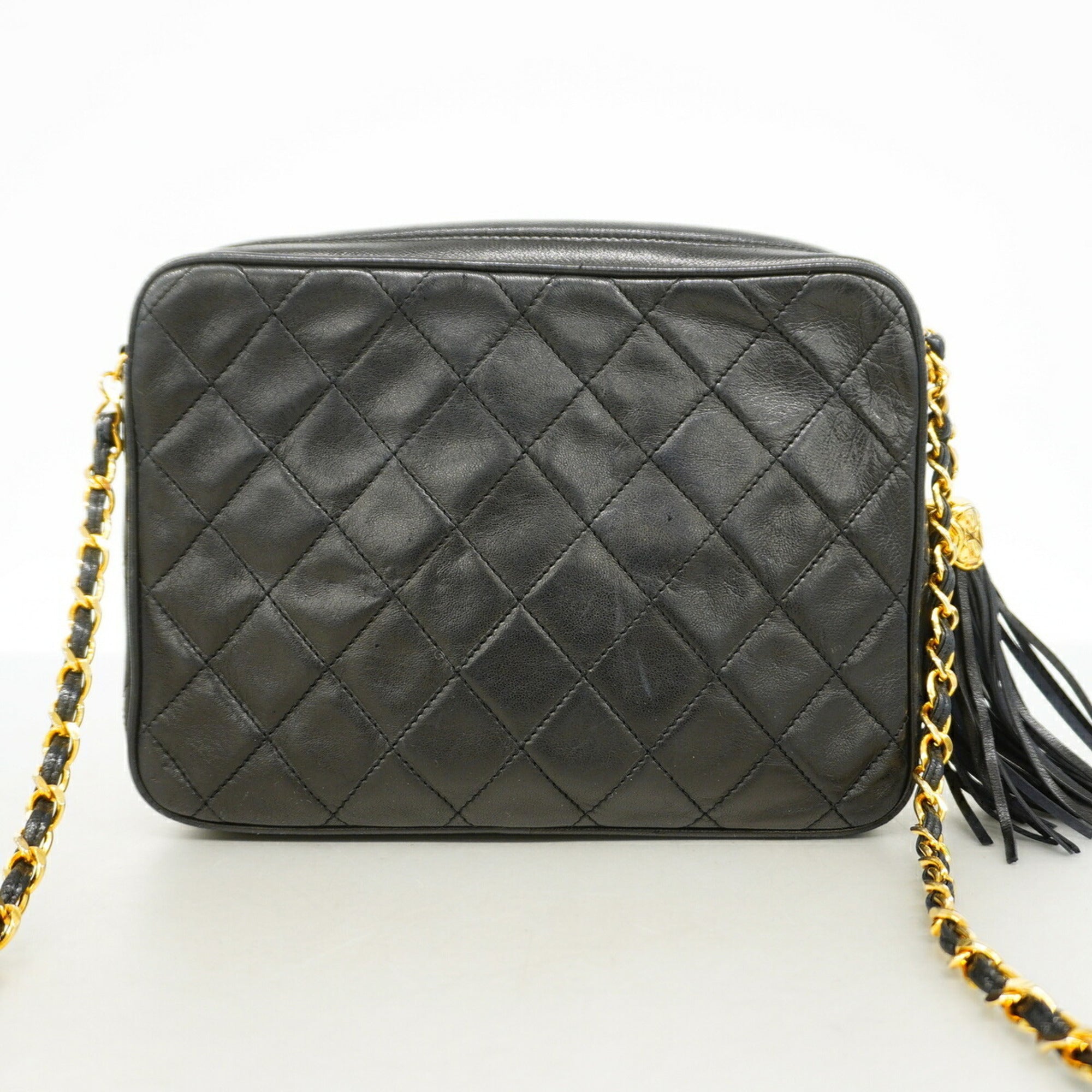 Chanel Black Leather Shoulder Bag (Pre-Owned)