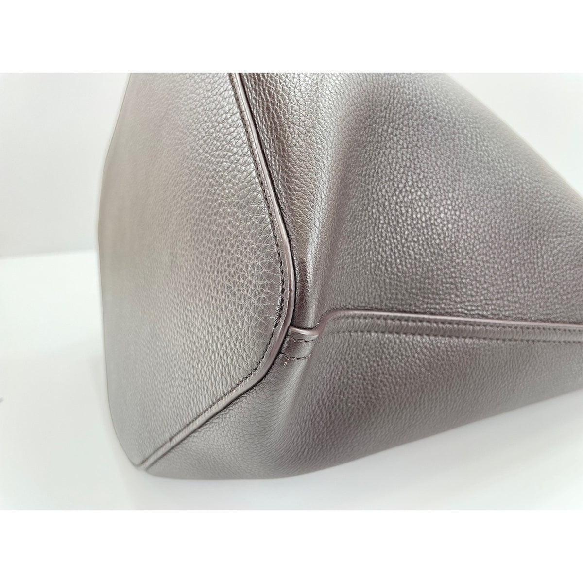 Loewe Brown Shoulder Bag (Pre-Owned)