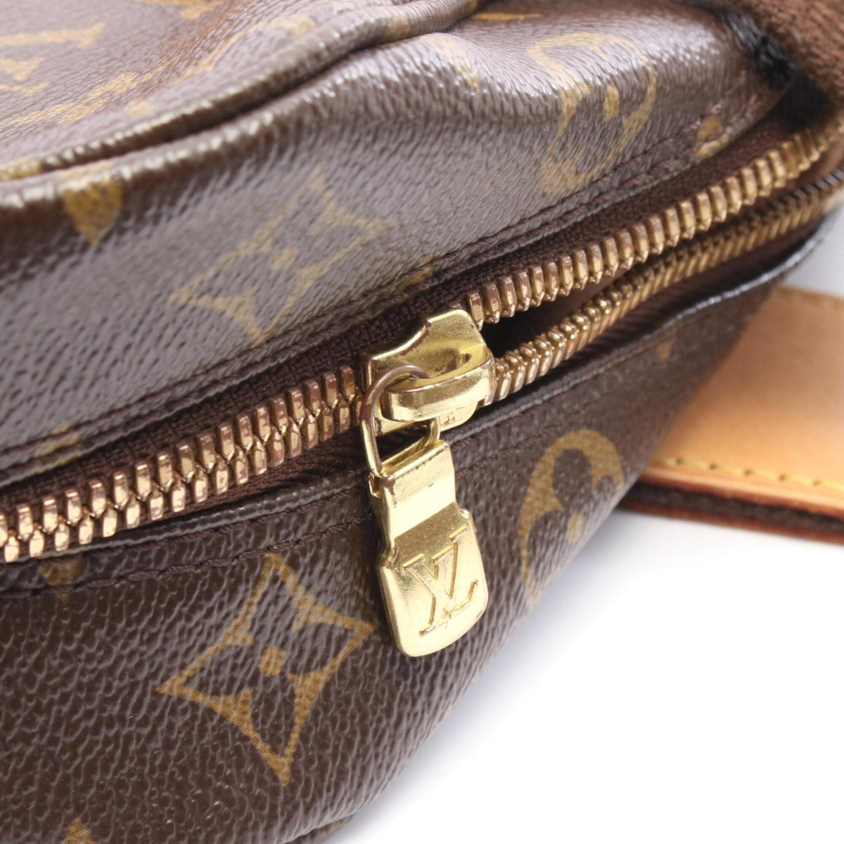 Louis Vuitton Brown Coated Canvas Leather Handbag (Pre-Owned)
