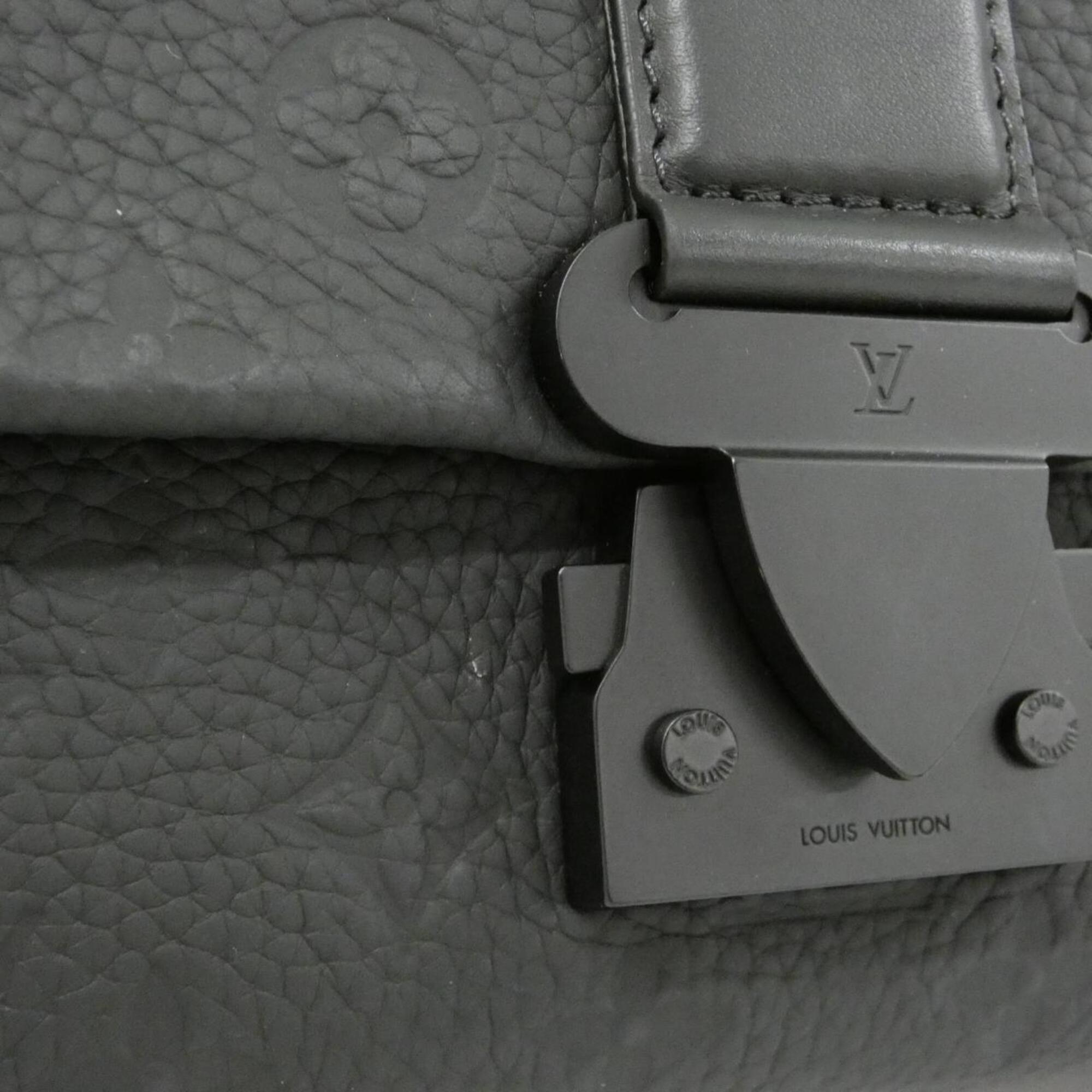Louis Vuitton Black Leather Shoulder Bag (Pre-Owned)