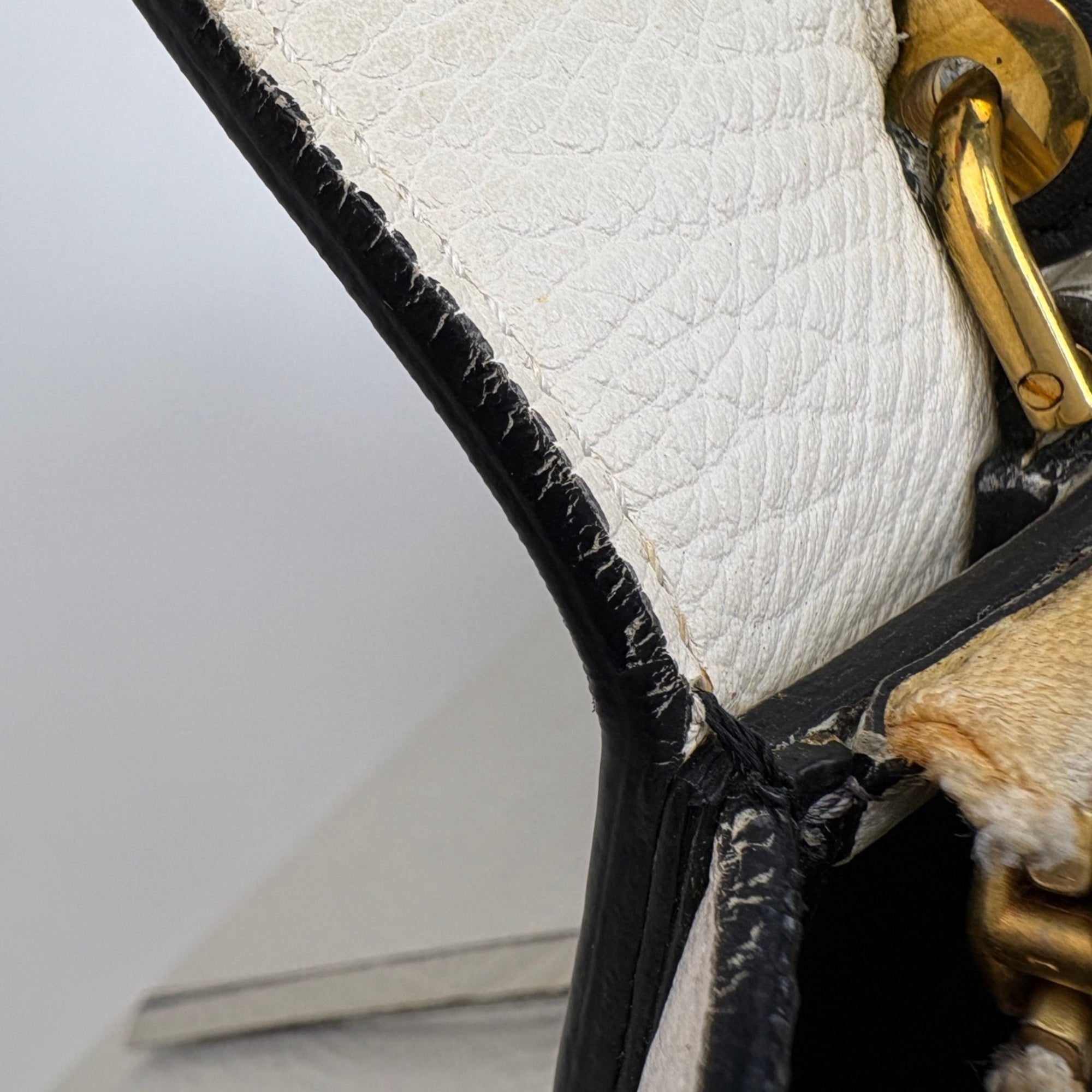 Celine Navy White Leather Handbag (Pre-Owned)