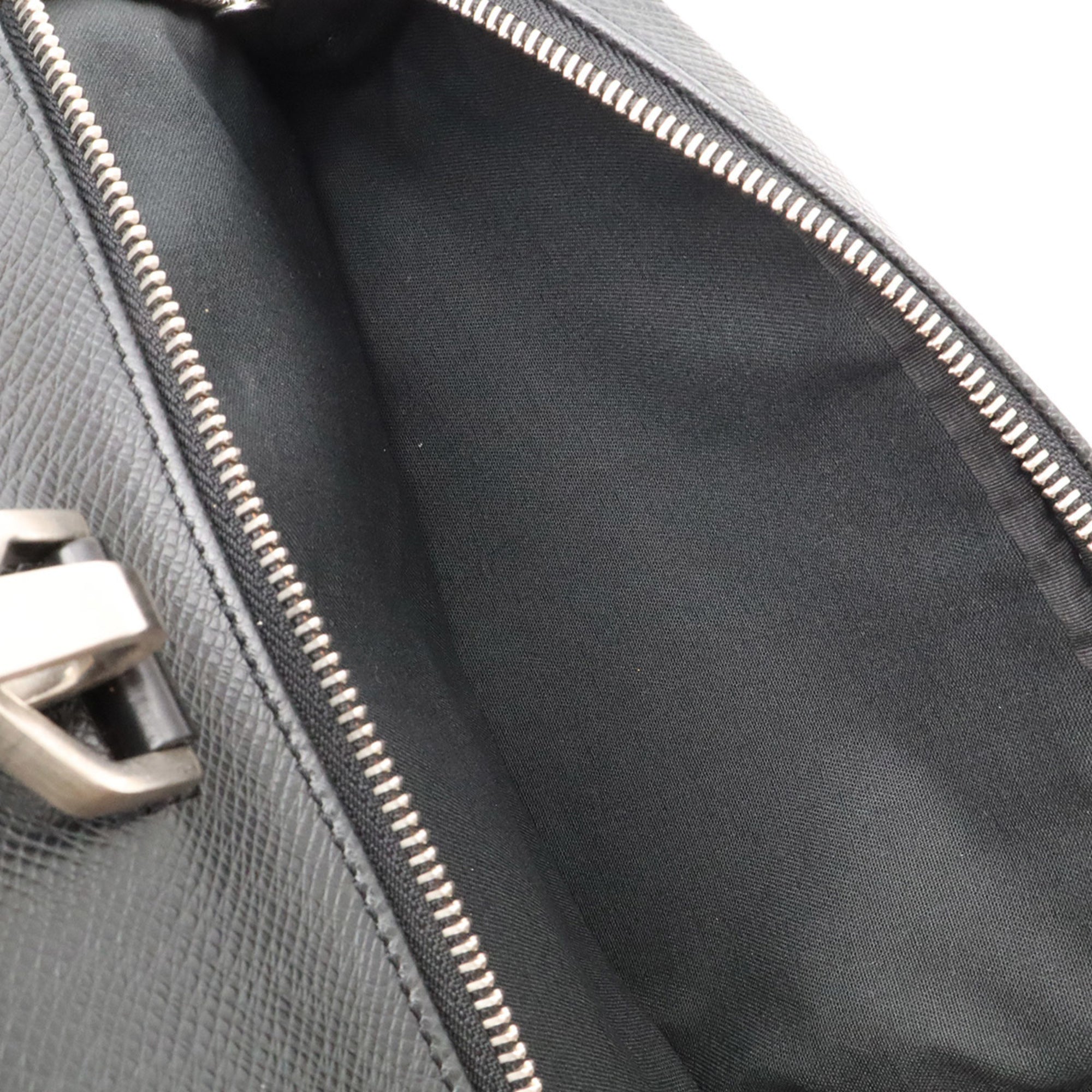 Louis Vuitton Ardoise Black Taiga Leather Leather Backpack (Pre-Owned)