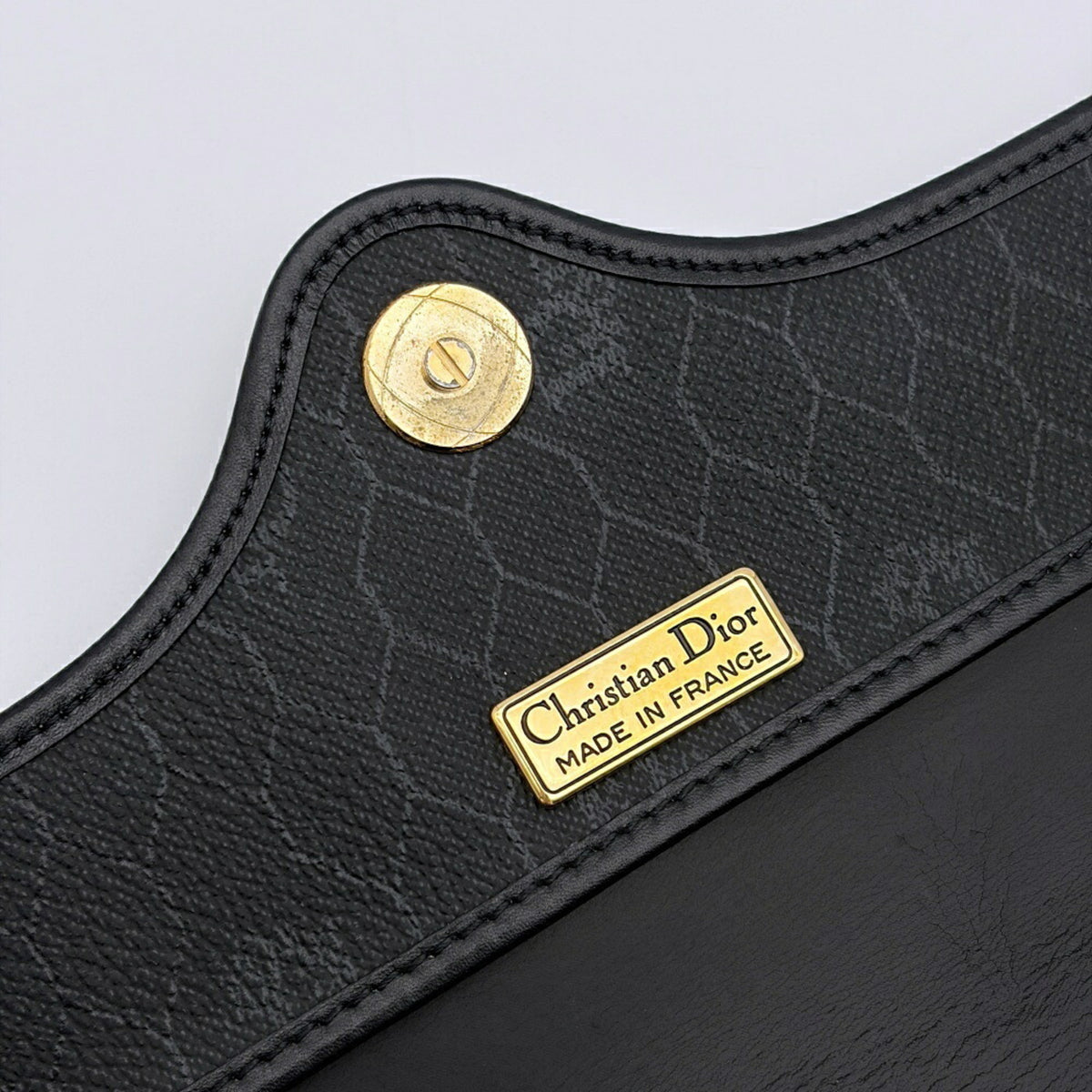 Christian Dior Black Pvc Leather Pochette Shoulder Bag (Pre-Owned)