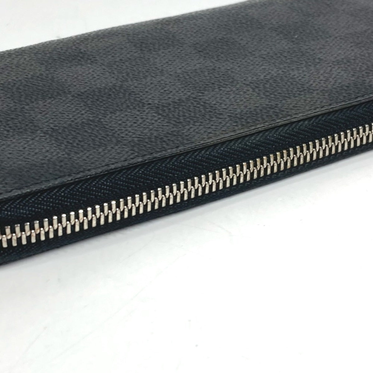 Louis Vuitton Damier Graphite Black Damier Graphite Long Wallet (Bi-Fold) (Pre-Owned)