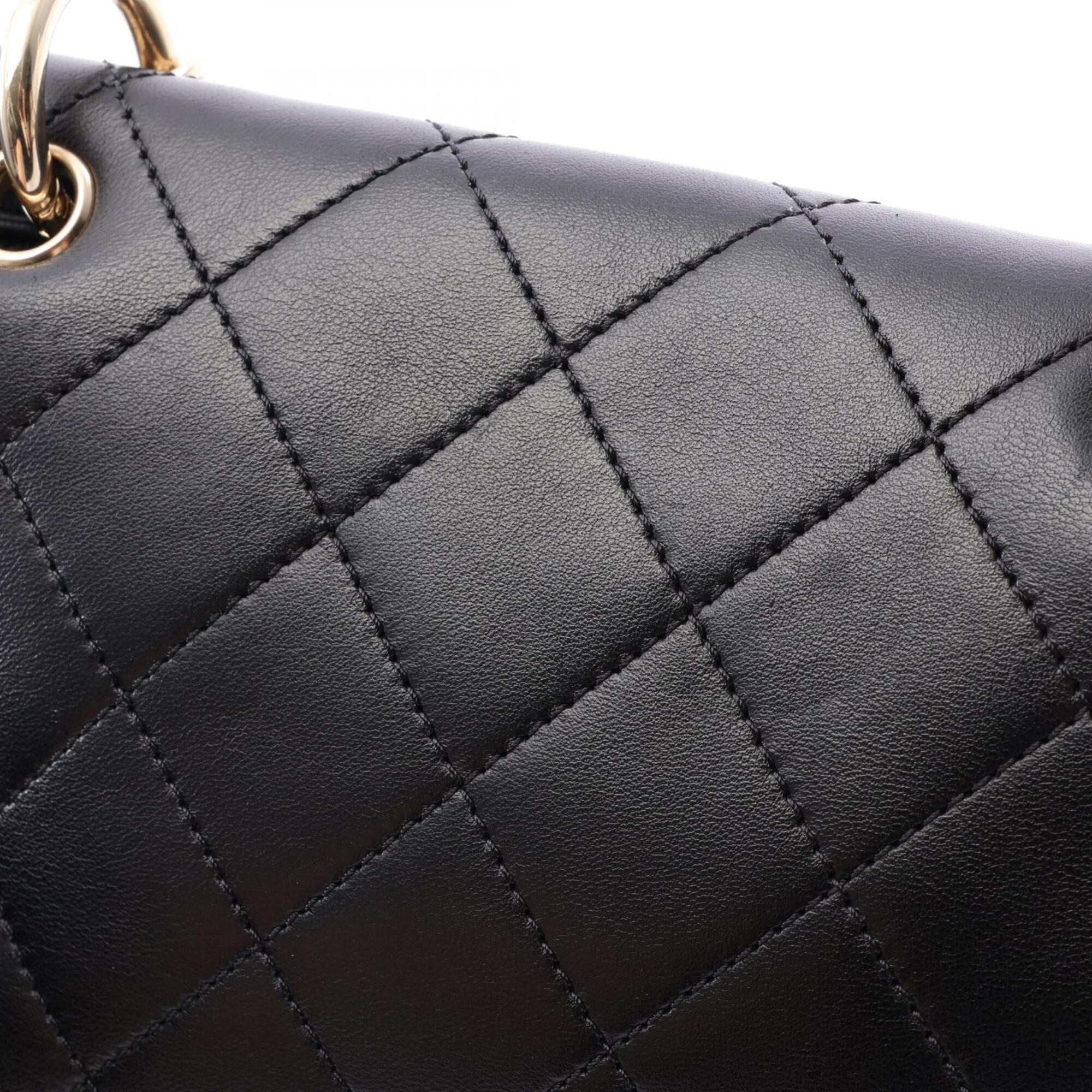 Chanel Black Leather Handbag Shoulder Bag (Pre-Owned)