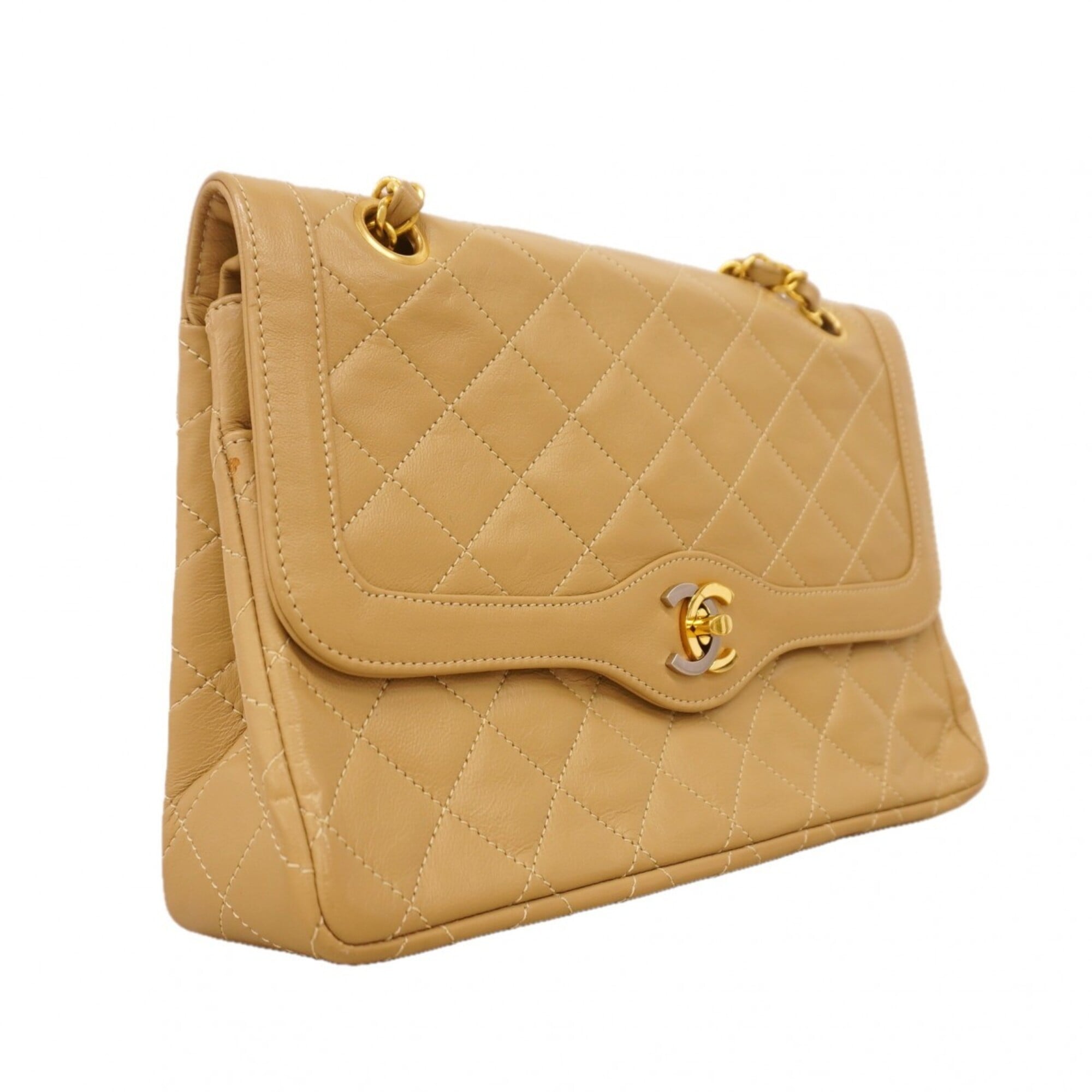 Chanel Beige Leather Shoulder Bag (Pre-Owned)