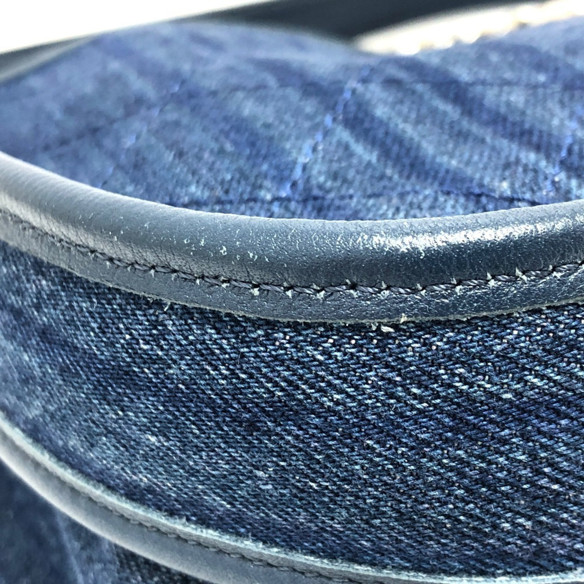 Chanel Blue Denim Shoulder Bag (Pre-Owned)