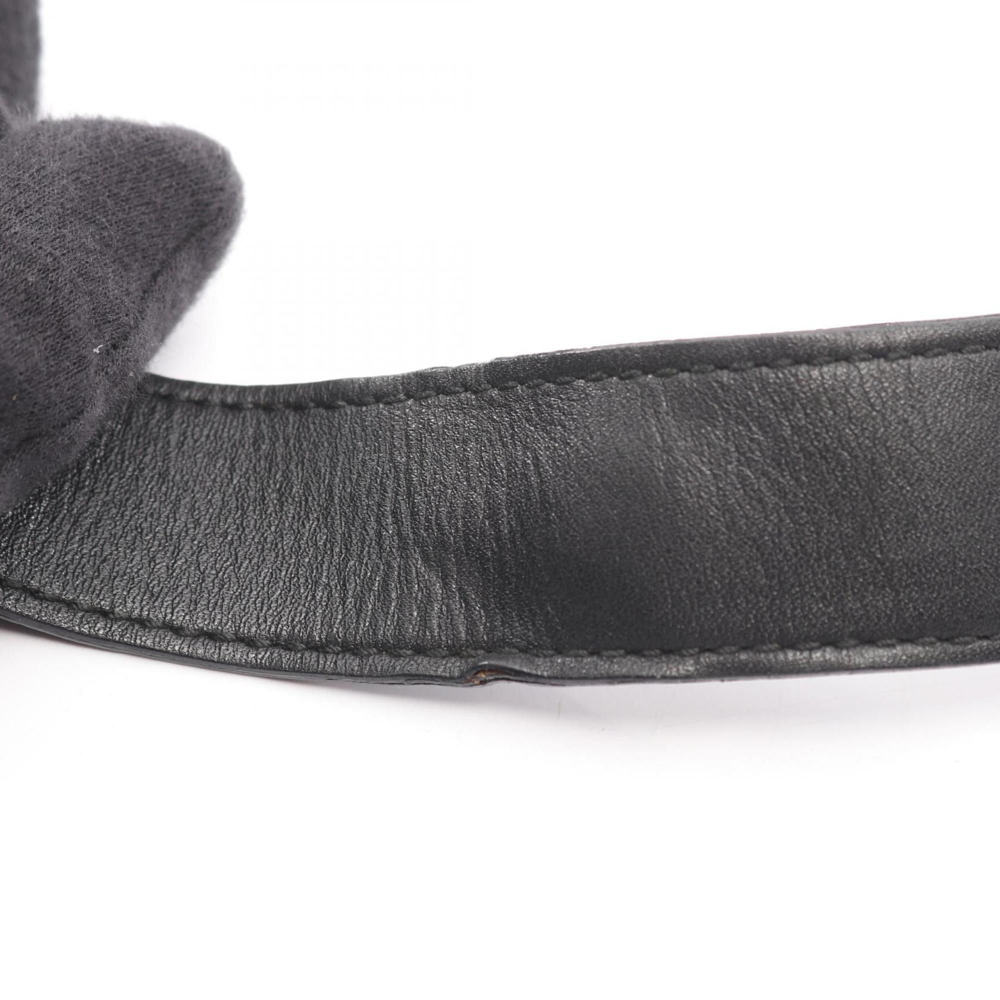 Salvatore Ferragamo Black Canvas Leather Shoulder Bag (Pre-Owned)