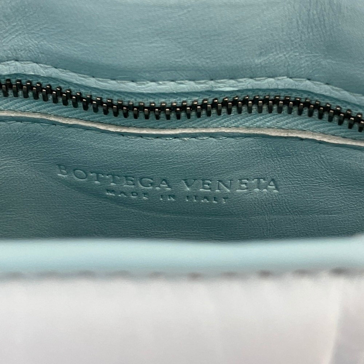 Bottega Veneta Intrecciato Leather Shoulder Bag (Pre-Owned)