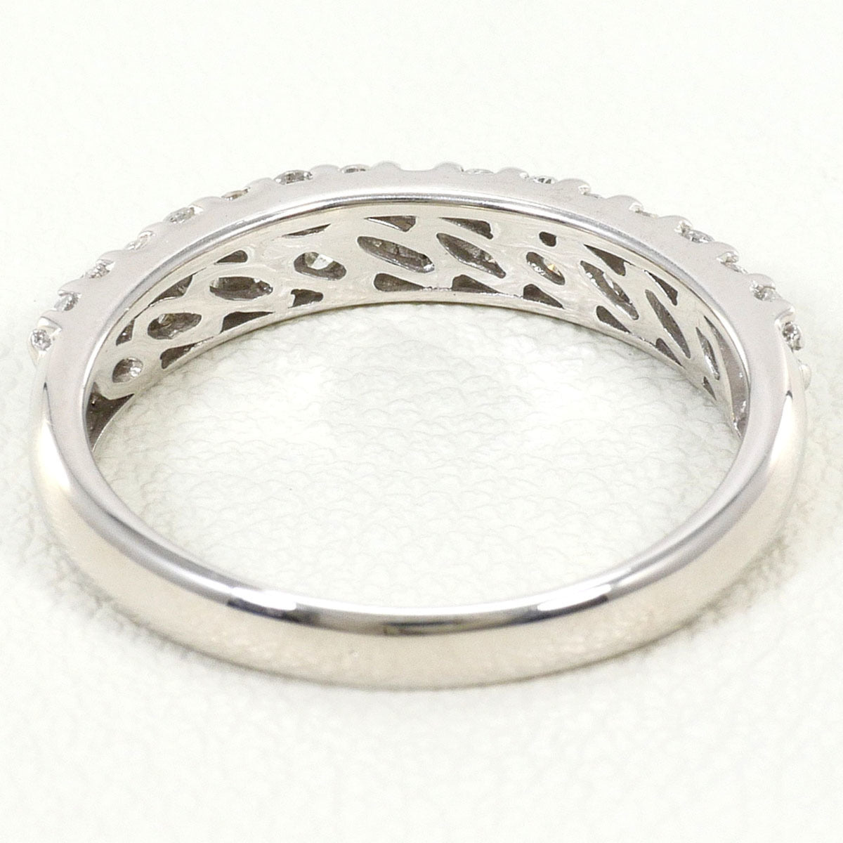 Unbranded White Gold White Gold (14K) Band Ring (Pre-Owned)