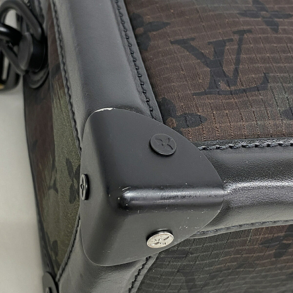 Louis Vuitton Black Khaki Shoulder Bag (Pre-Owned)