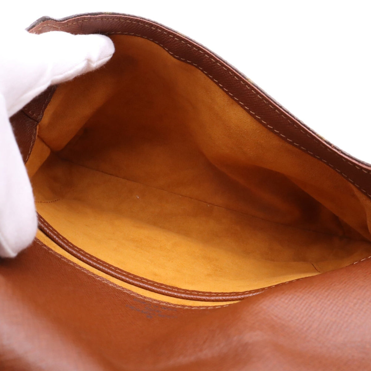 Louis Vuitton Beige Brown Monogram Monogram Shoulder Bag (Pre-Owned)