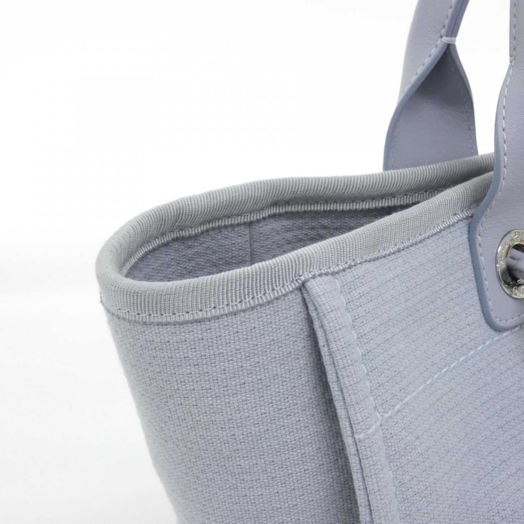 Chanel Light Blue Handbag (Pre-Owned)