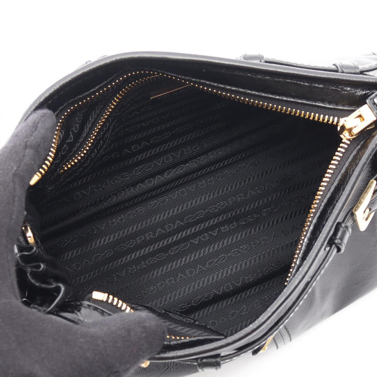 Prada Black Leather Handbag Shoulder Bag (Pre-Owned)